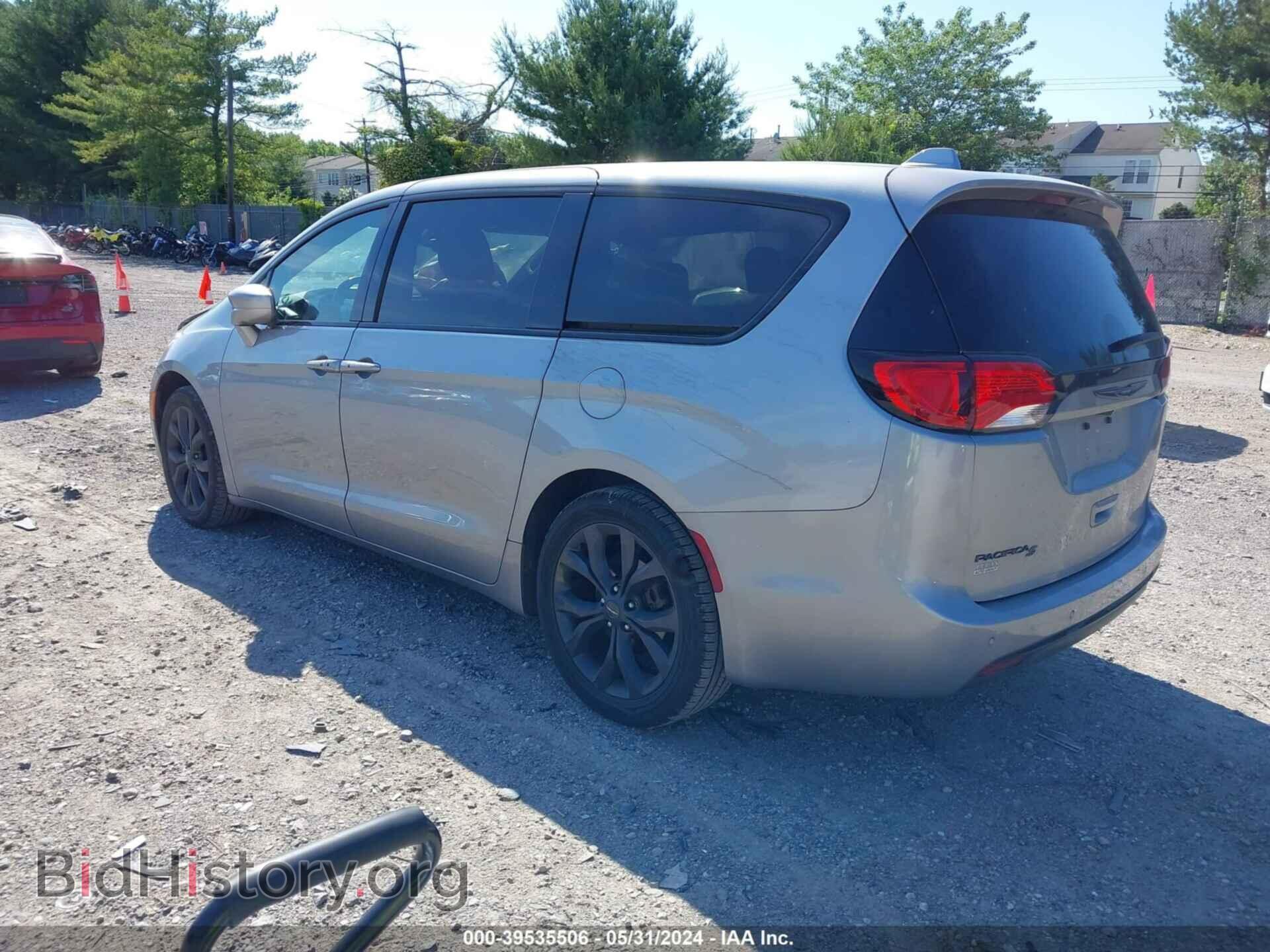 2019 CHRYSLER PACIFICA - VIN: 2C4RC1FGXKR666929 - Фото 3