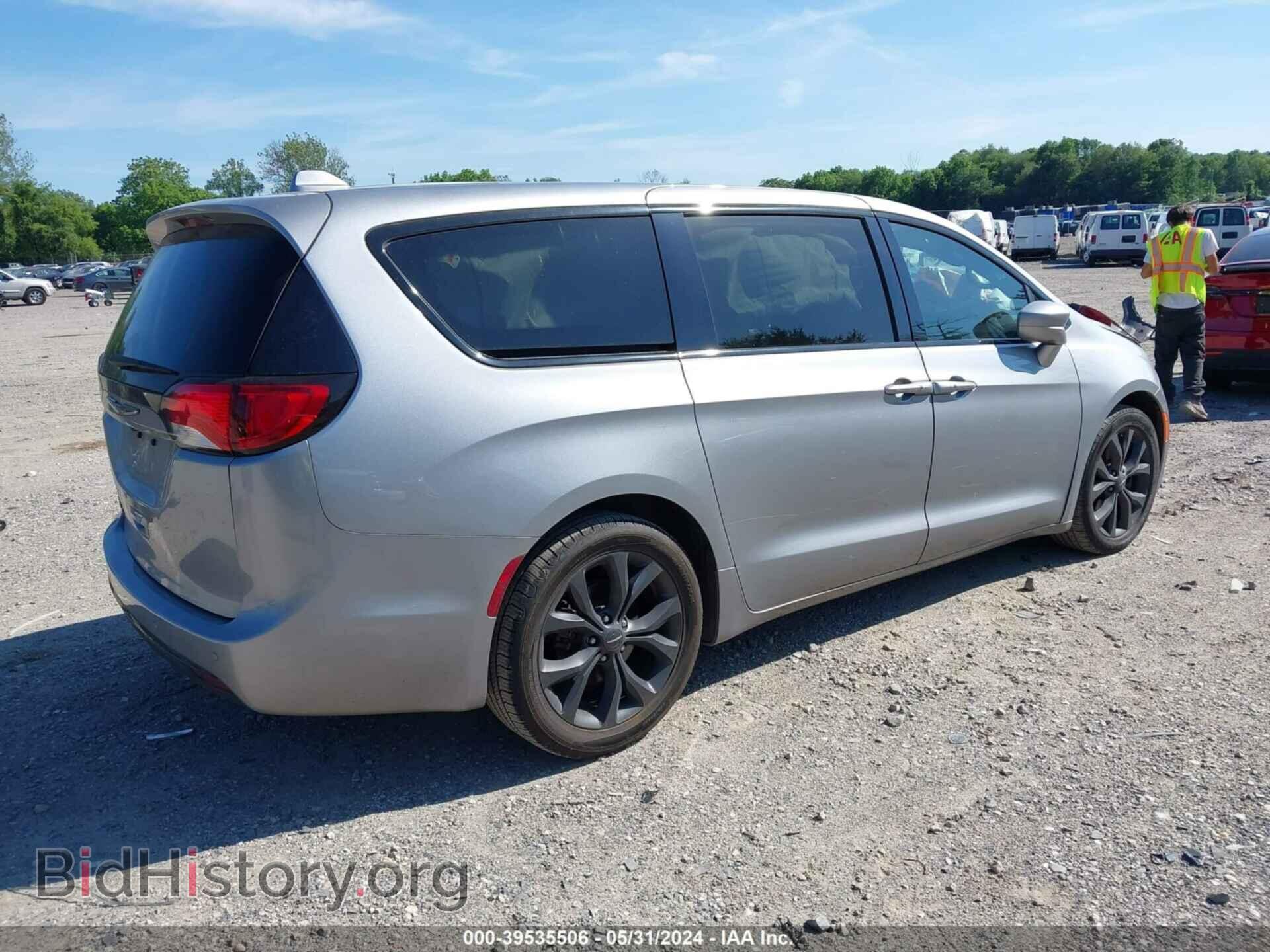 2019 CHRYSLER PACIFICA - VIN: 2C4RC1FGXKR666929 - Фото 4