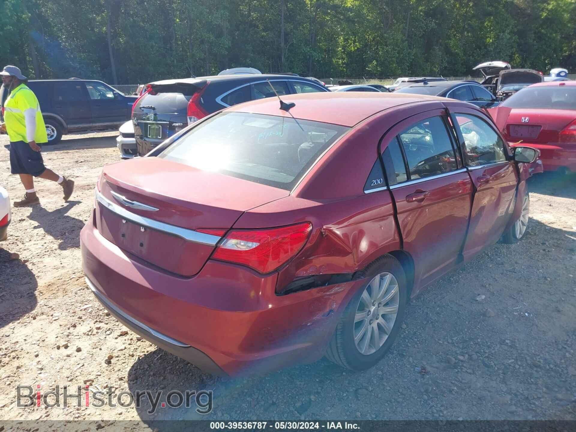 2014 CHRYSLER 200 - VIN: 1C3CCBBB4EN152439 - Фото 4
