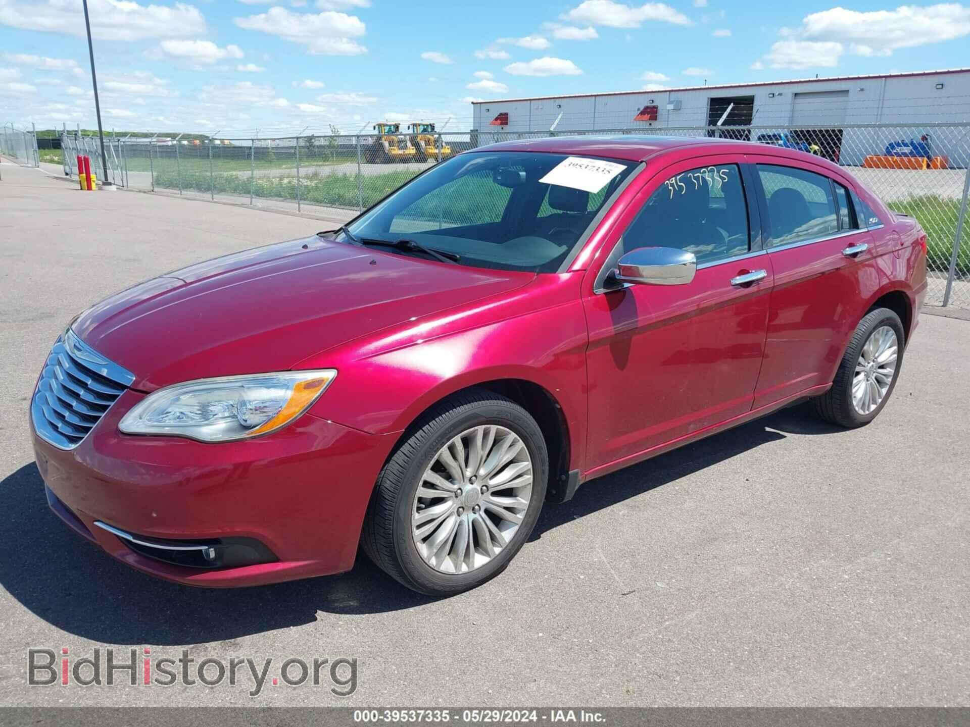 2011 CHRYSLER 200 - VIN: 1C3BC2FG0BN533413 - Фото 2