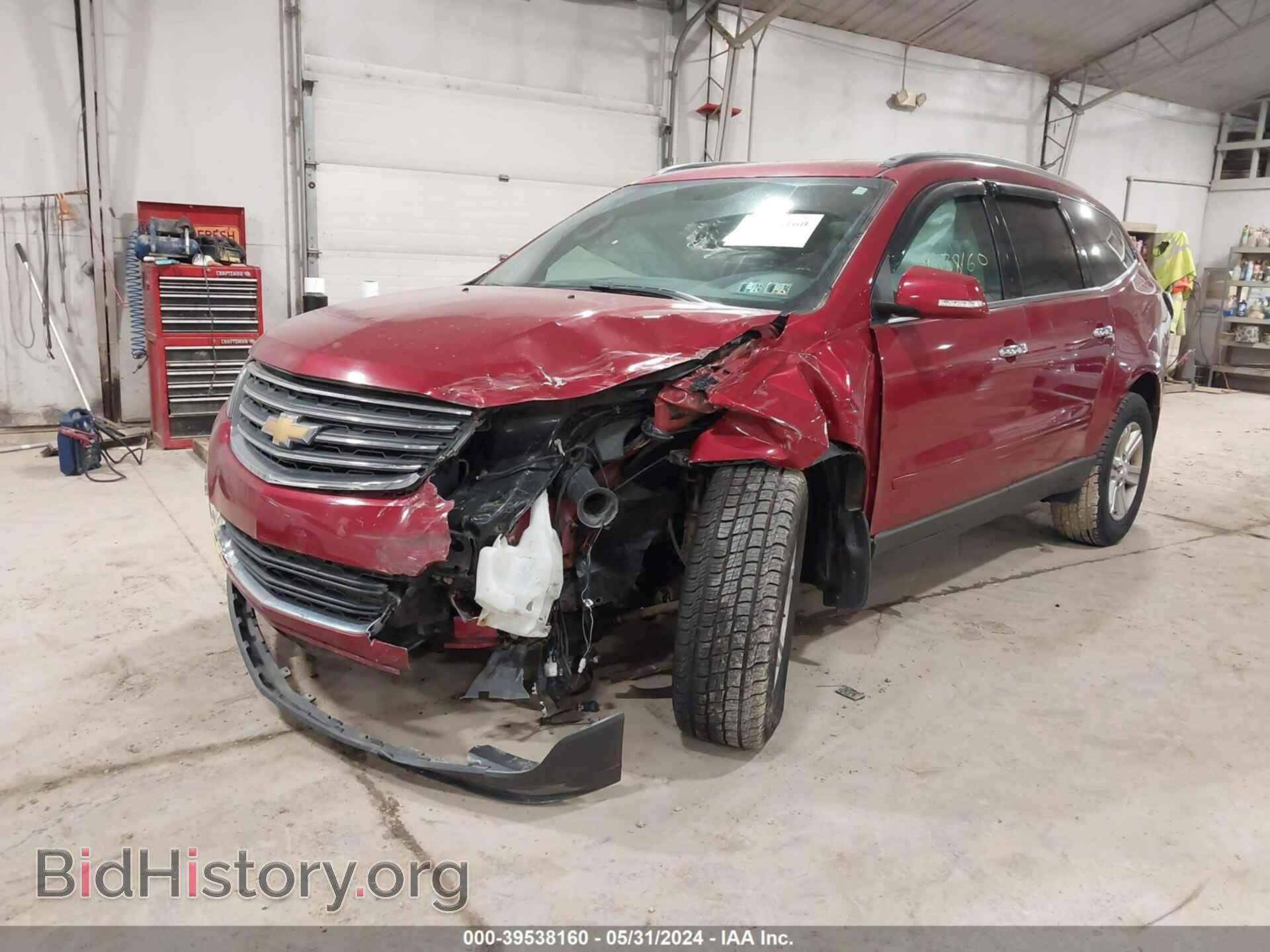 2013 CHEVROLET TRAVERSE - VIN: 1GNKVGKD4DJ252747 - Фото 2