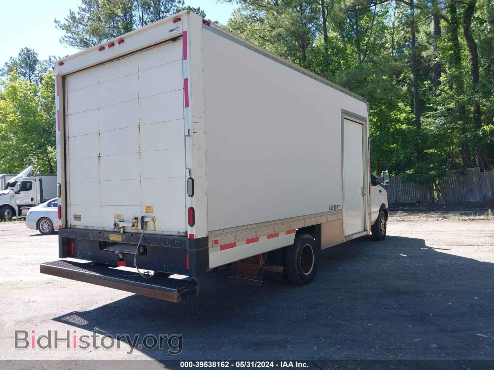 2017 FORD E-450 CUTAWAY - VIN: 1FDXE4FS4HDC14148 - Фото 4
