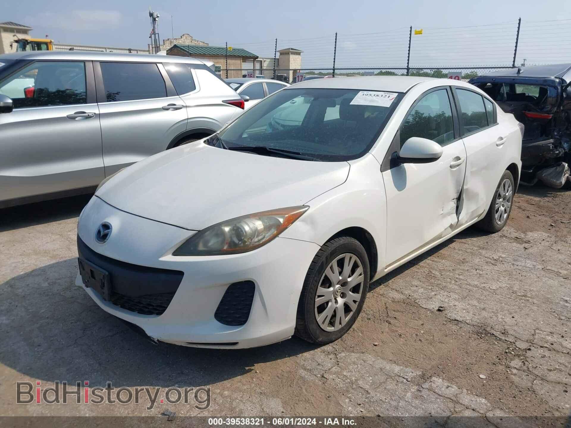 2013 MAZDA MAZDA3 - VIN: JM1BL1TF2D1733091 - Фото 2