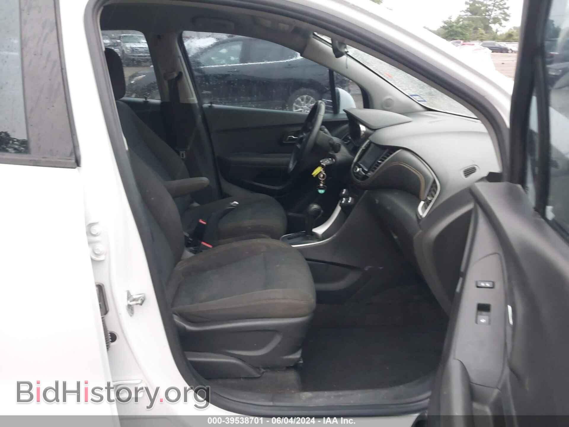 2017 CHEVROLET TRAX - VIN: KL7CJKSB0HB236391 - Фото 5