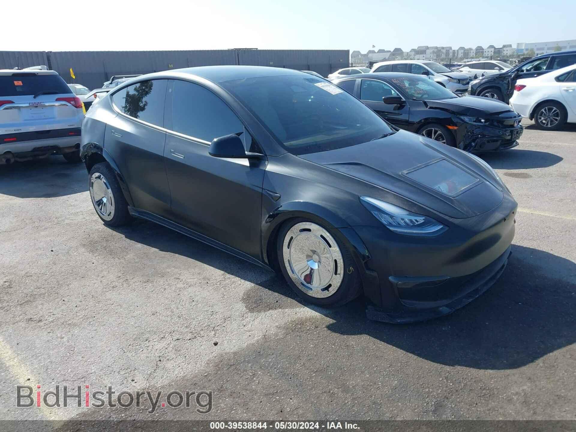 Фотография 7SAYGAEE5PF588355 - TESLA MODEL Y 2023