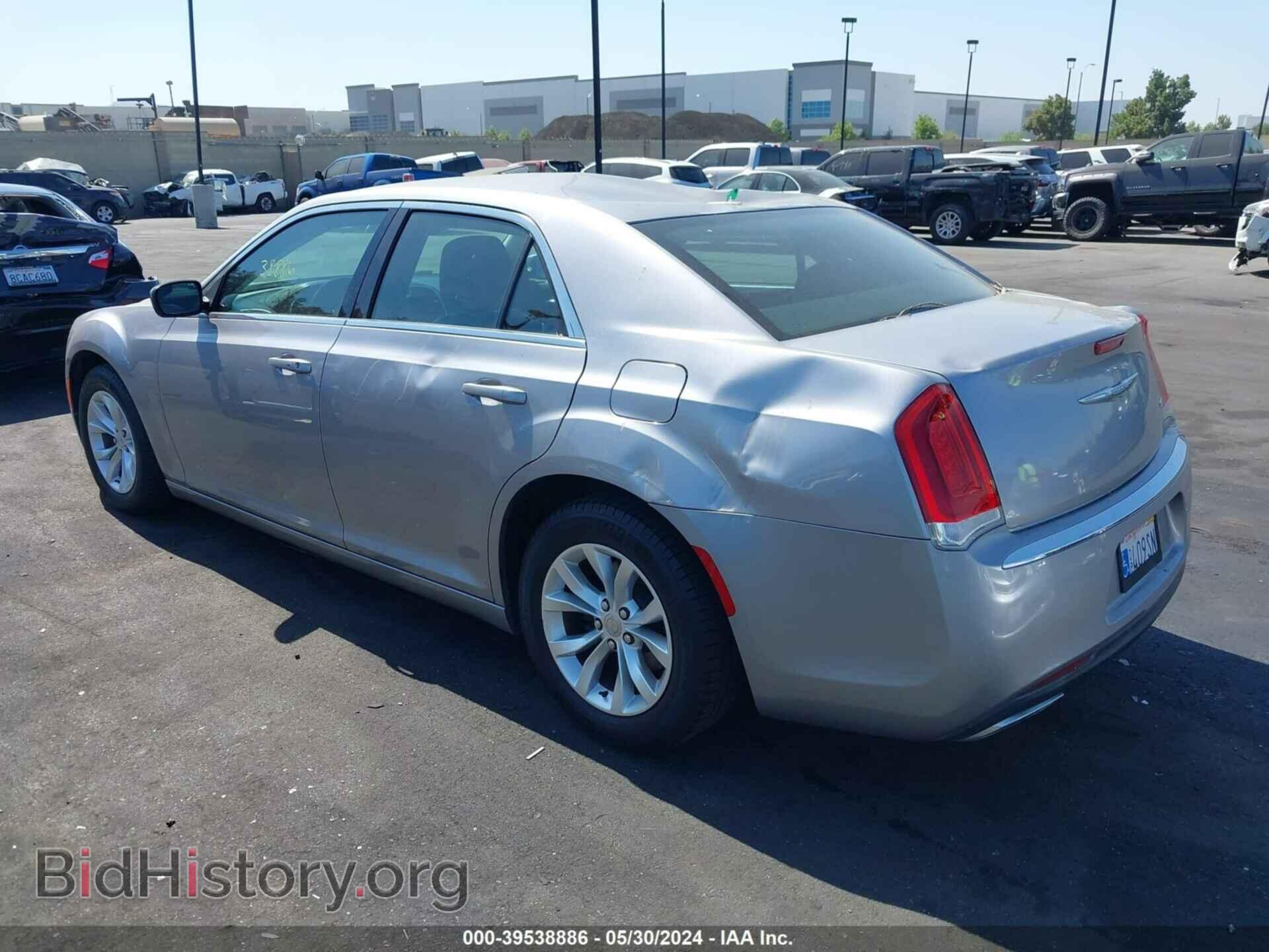 2016 CHRYSLER 300 - VIN: 2C3CCAAGXGH219399 - Фото 3