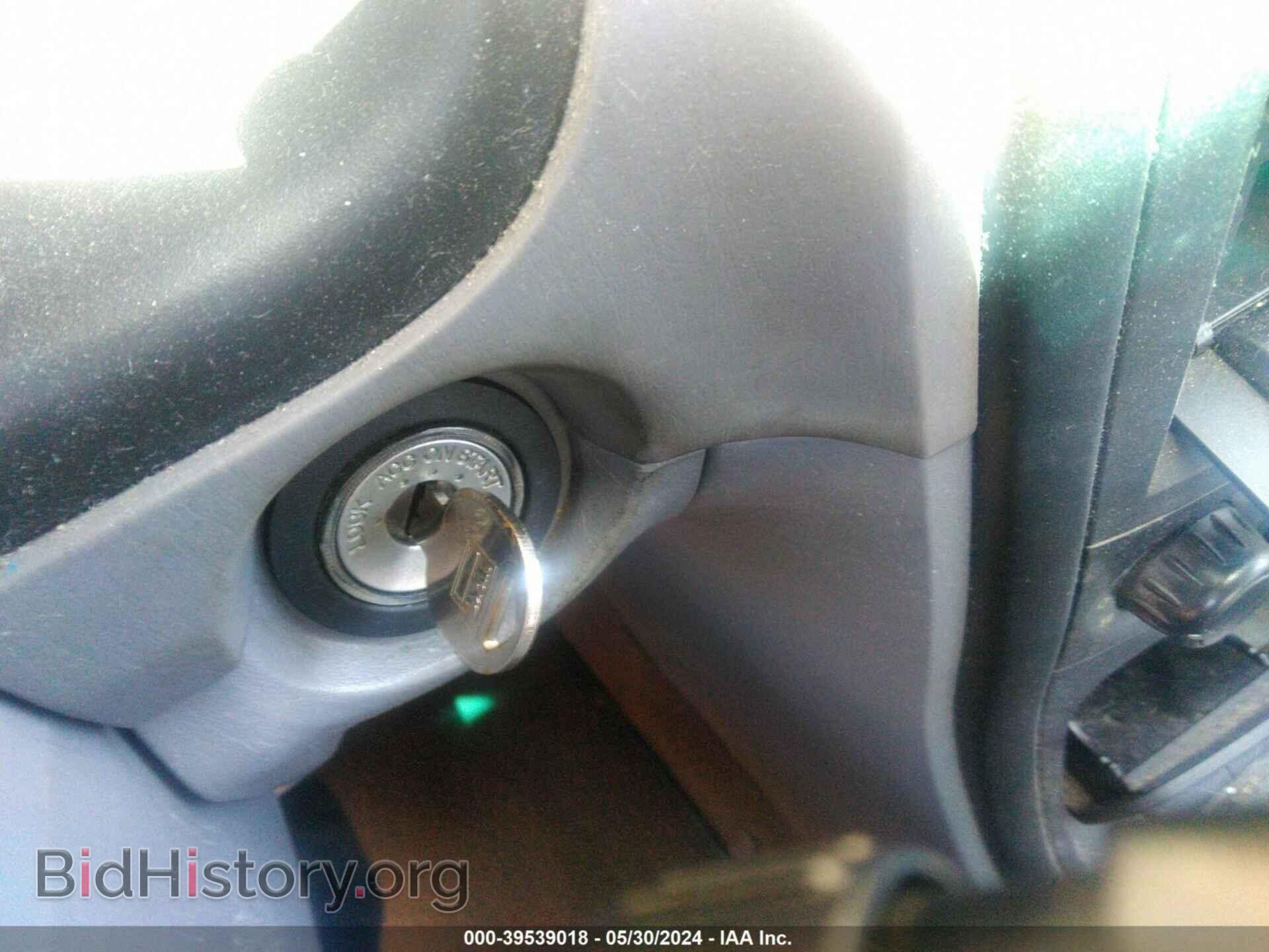 2006 KIA OPTIMA - VIN: KNAGD126765449730 - Фото 11