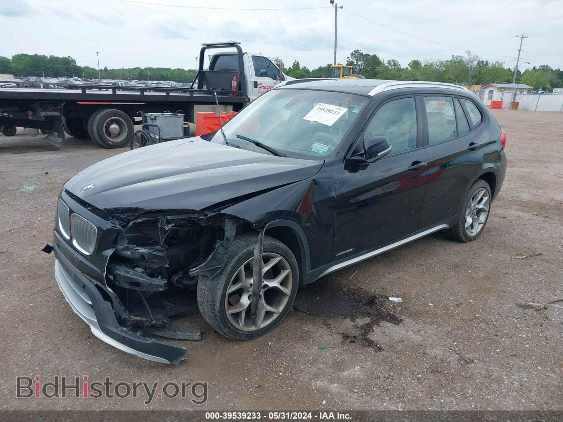 2015 BMW X1 - VIN: WBAVL1C55FVY37569 - Фото 2