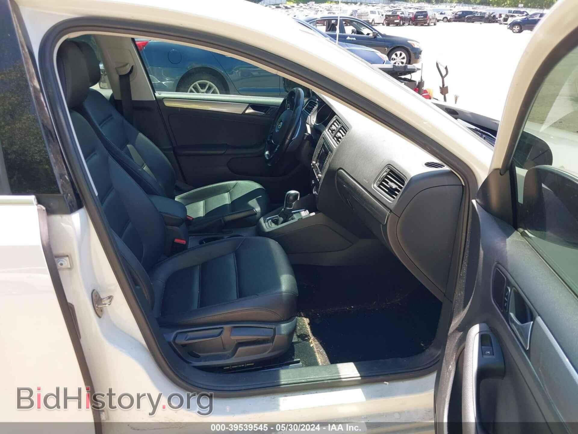 2017 VOLKSWAGEN JETTA - VIN: 3VWDB7AJ6HM340013 - Фото 5