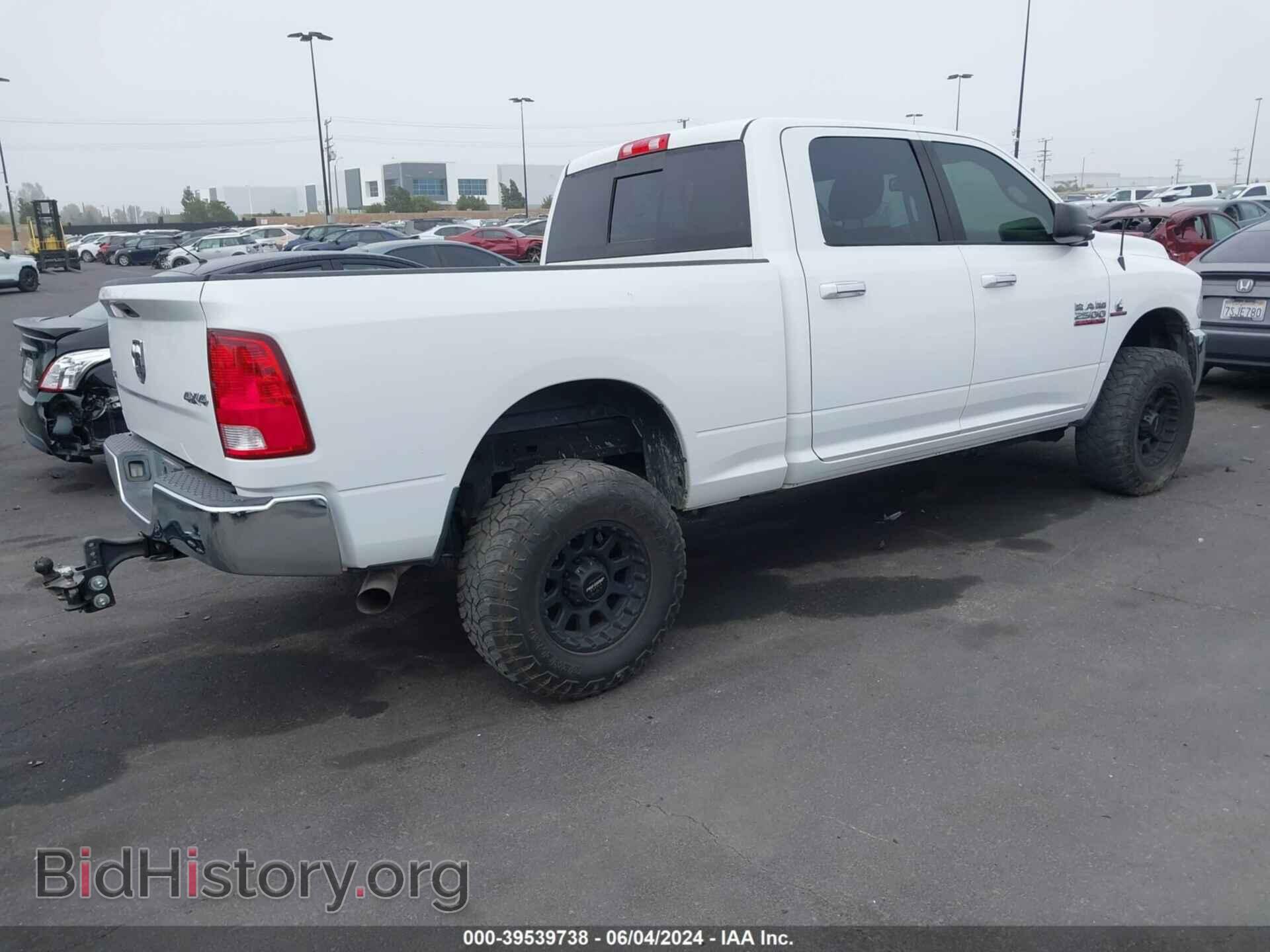 2015 RAM 2500 - VIN: 3C6UR5DL6FG544684 - Photo 4