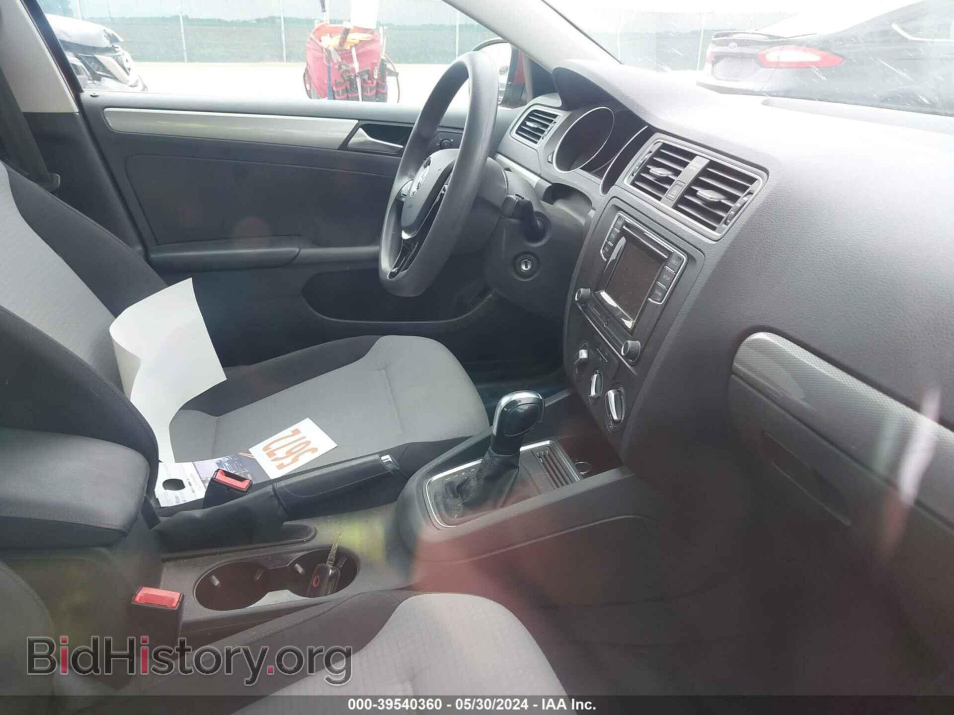 2017 VOLKSWAGEN JETTA - VIN: 3VW2B7AJXHM264061 - Фото 5