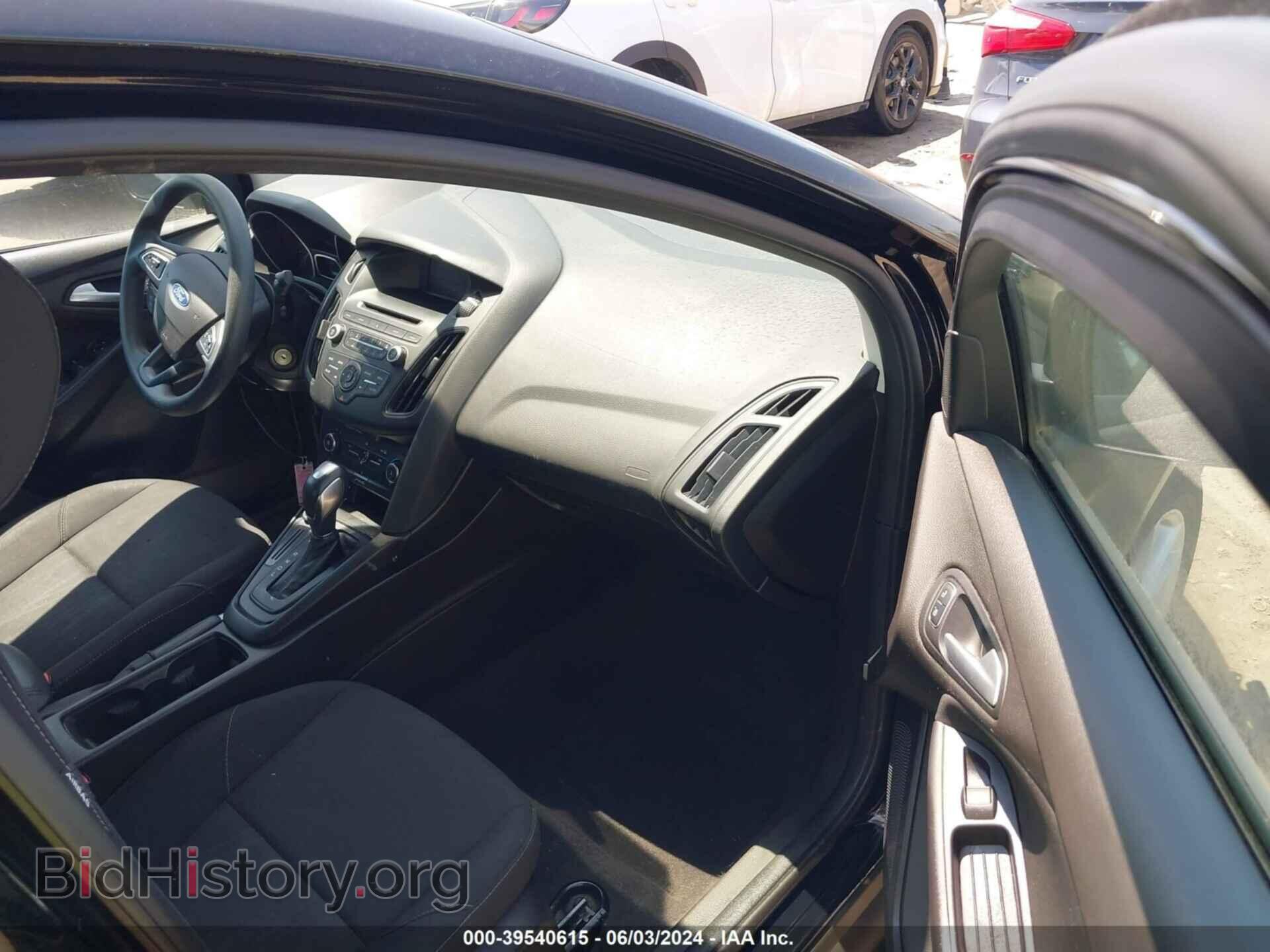 2016 FORD FOCUS - VIN: 1FADP3F2XGL324384 - Фото 5