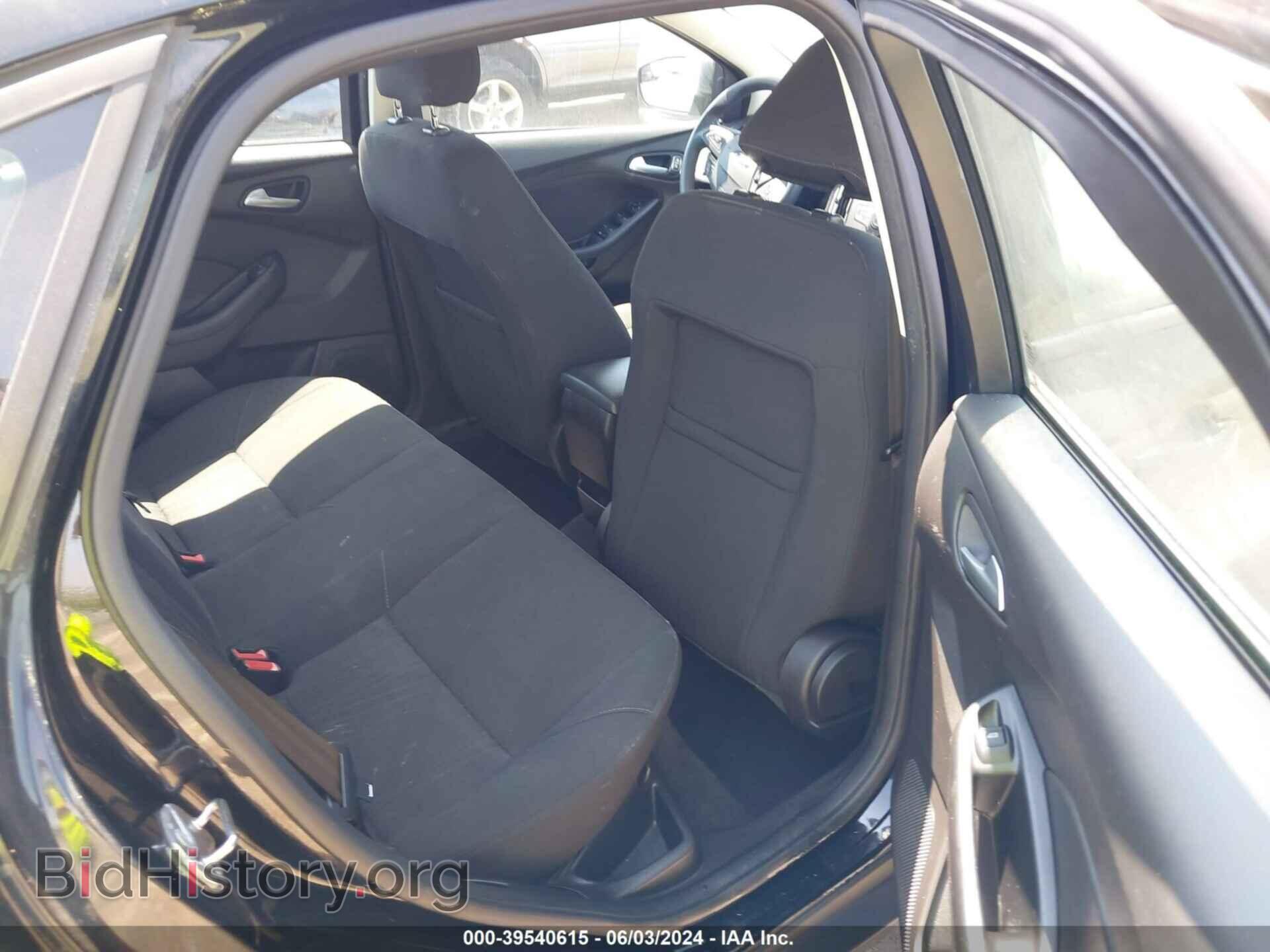 2016 FORD FOCUS - VIN: 1FADP3F2XGL324384 - Фото 8