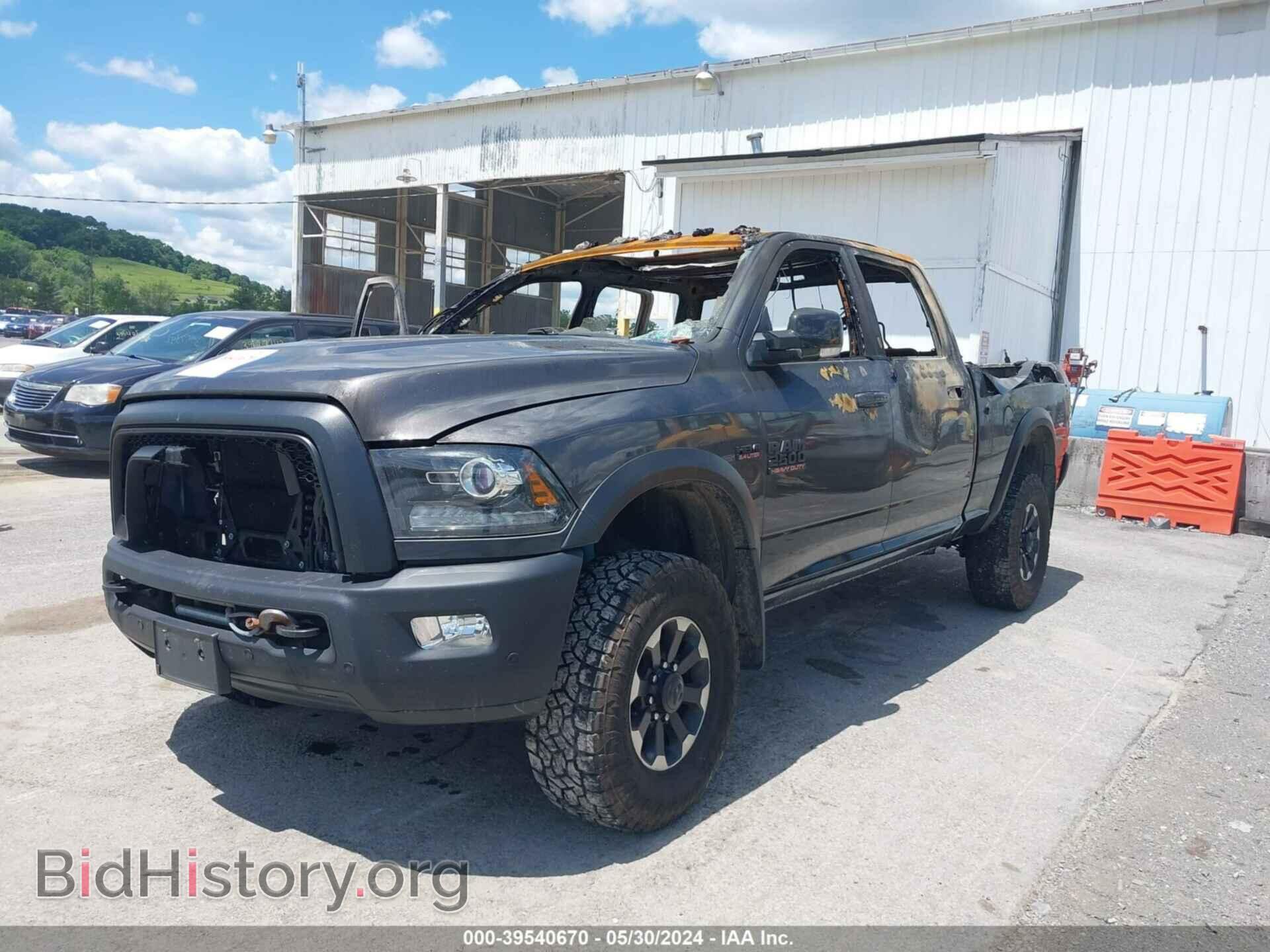 2018 RAM 2500 - VIN: 3C6TR5EJ5JG274512 - Фото 2
