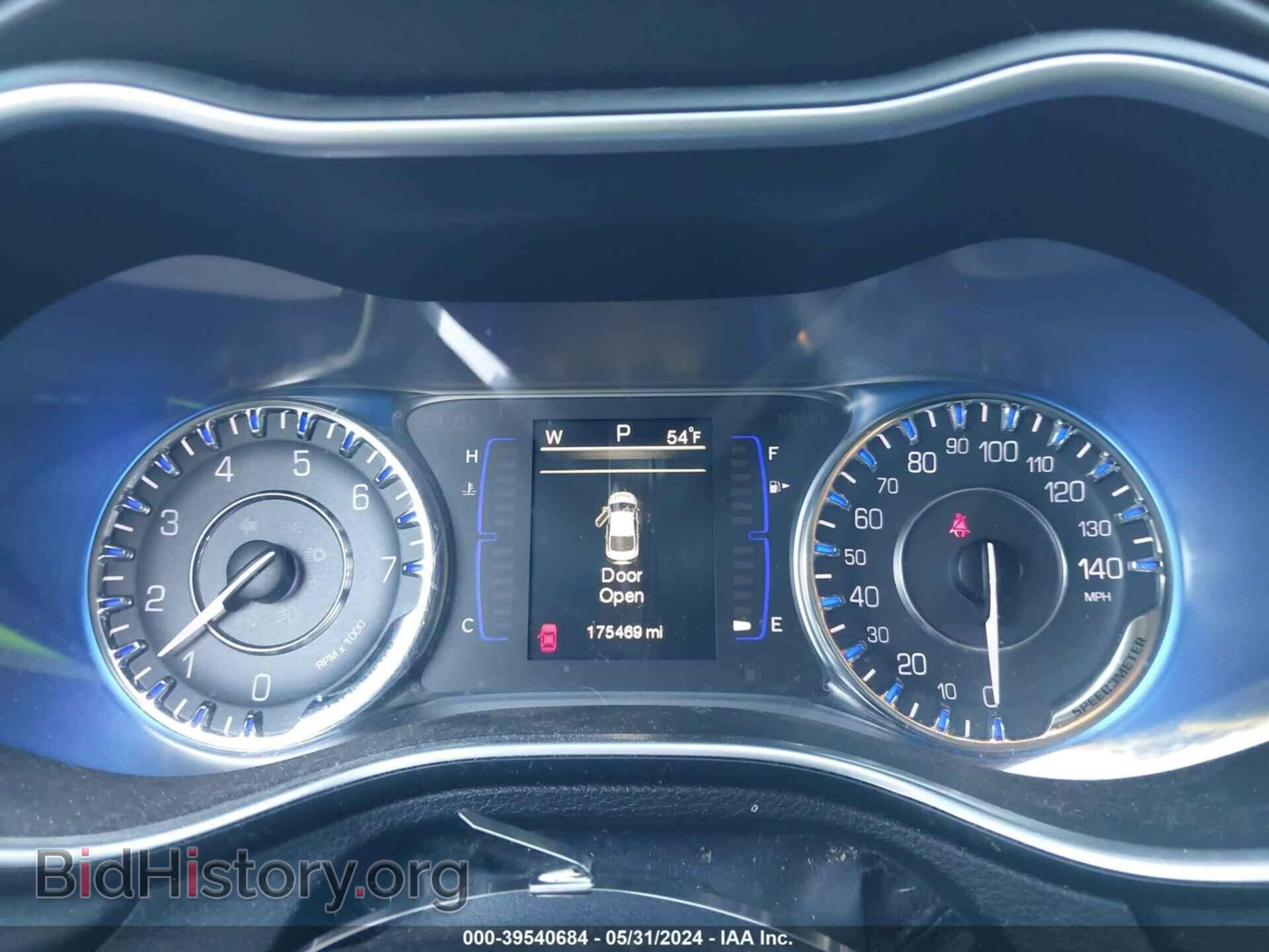 2015 CHRYSLER 200 - VIN: 1C3CCCAB4FN718804 - Photo 7