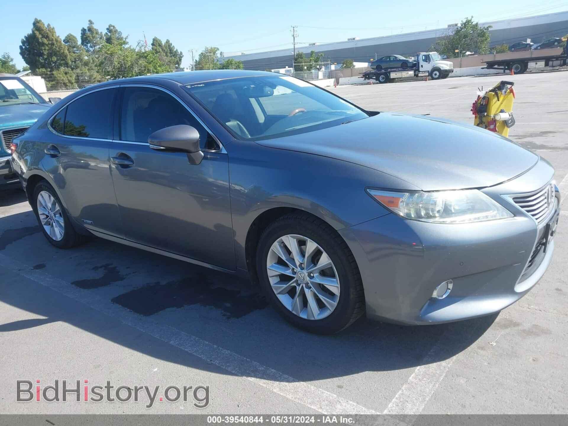 Photo JTHBW1GG1D2018029 - LEXUS ES 300H 2013