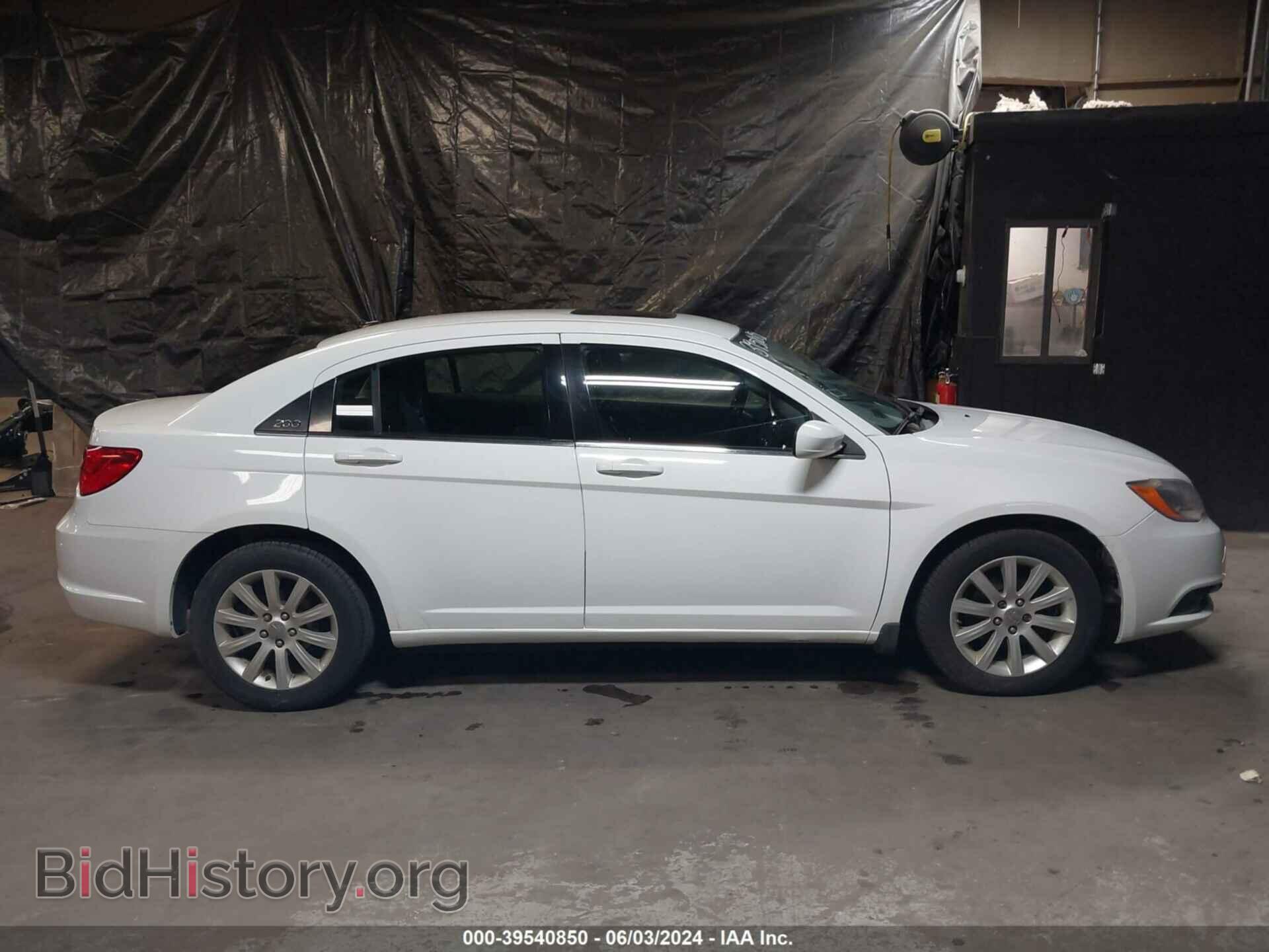2012 CHRYSLER 200 - VIN: 1C3CCBBG8CN108078 - Фото 13