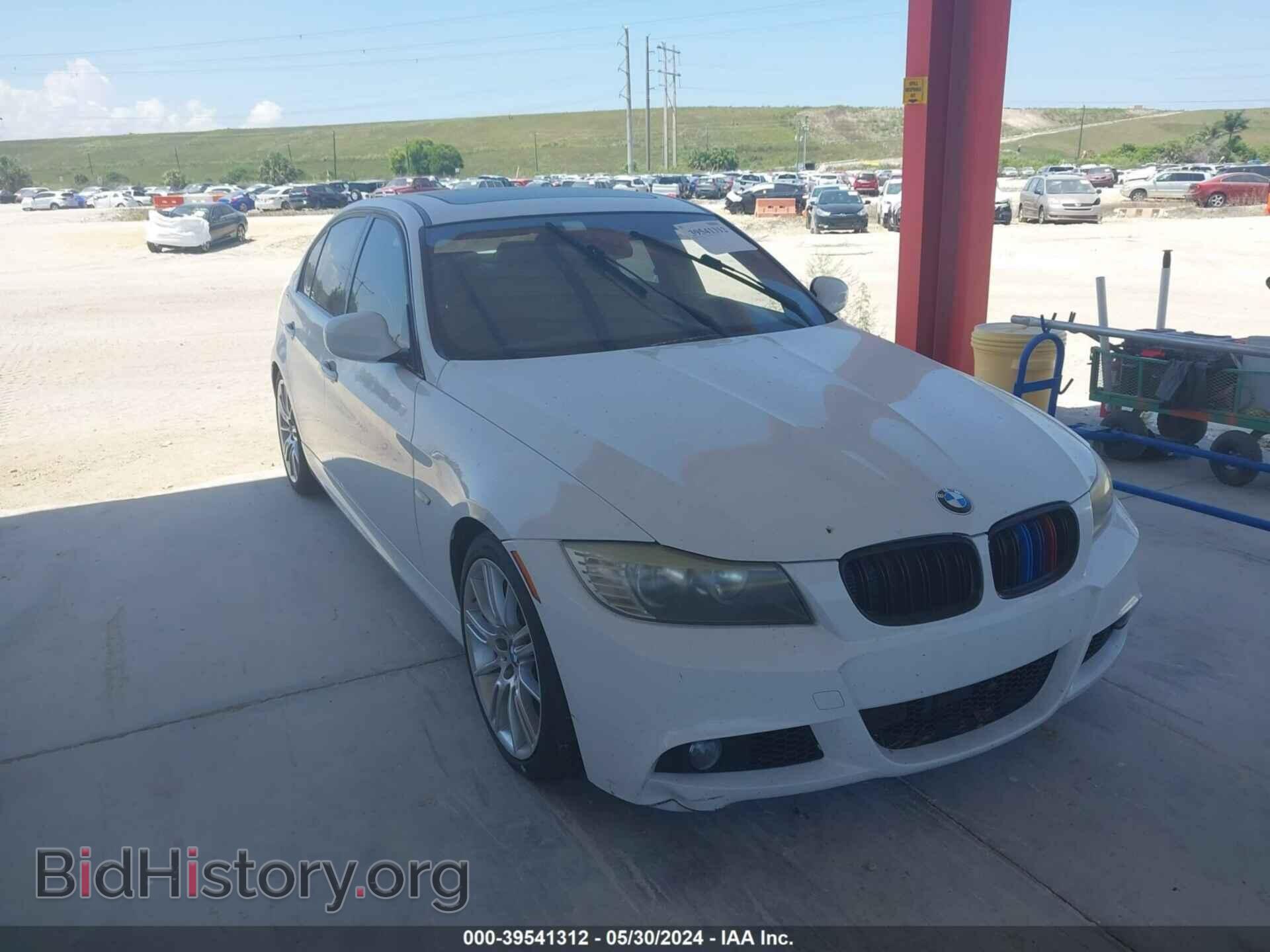 Photo WBAPH7C51BE683062 - BMW 328I 2011