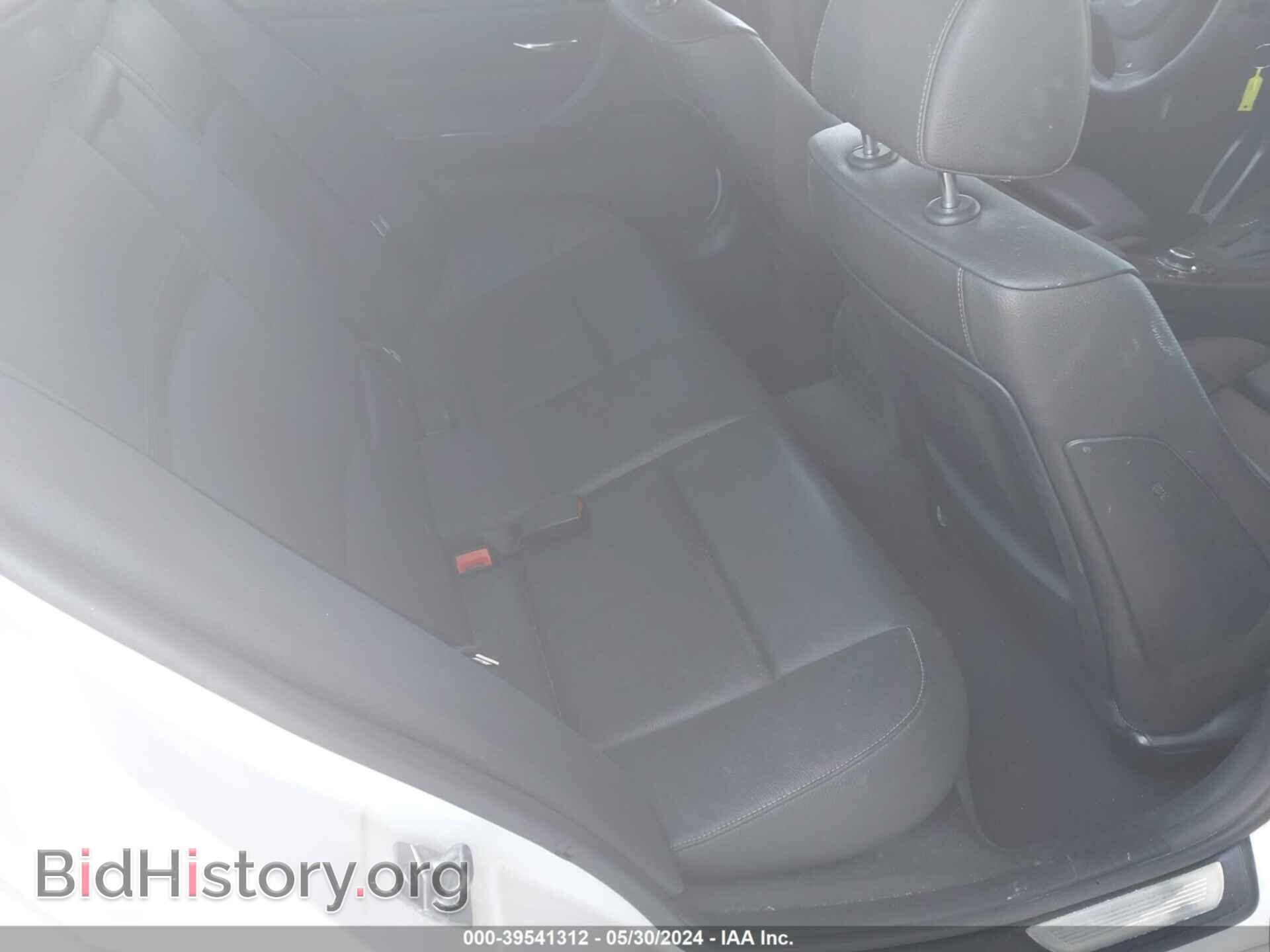 2011 BMW 328I - VIN: WBAPH7C51BE683062 - Фото 8