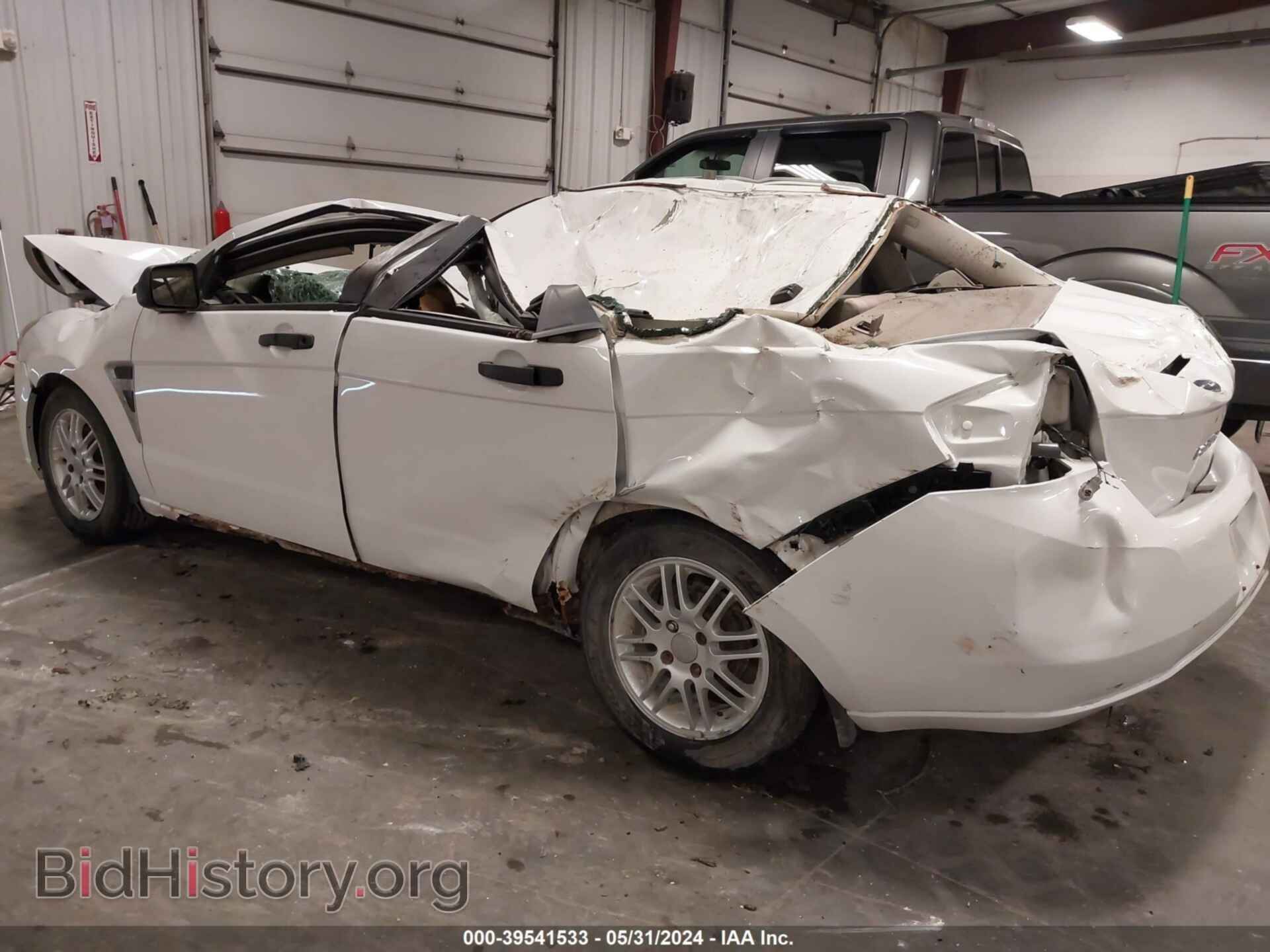 2008 FORD FOCUS - VIN: 1FAHP35N78W196330 - Фото 3