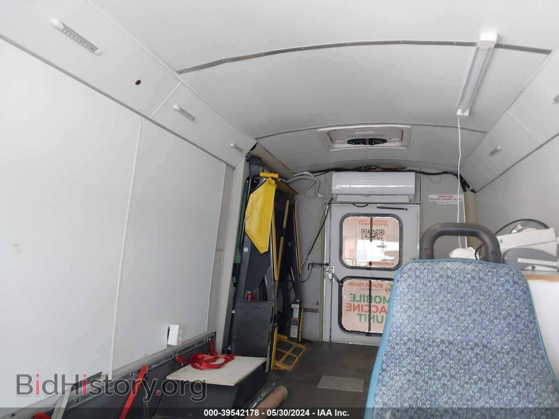 2015 FORD E-350 CUTAWAY - VIN: 1FDEE3FL3FDA06821 - Фото 7