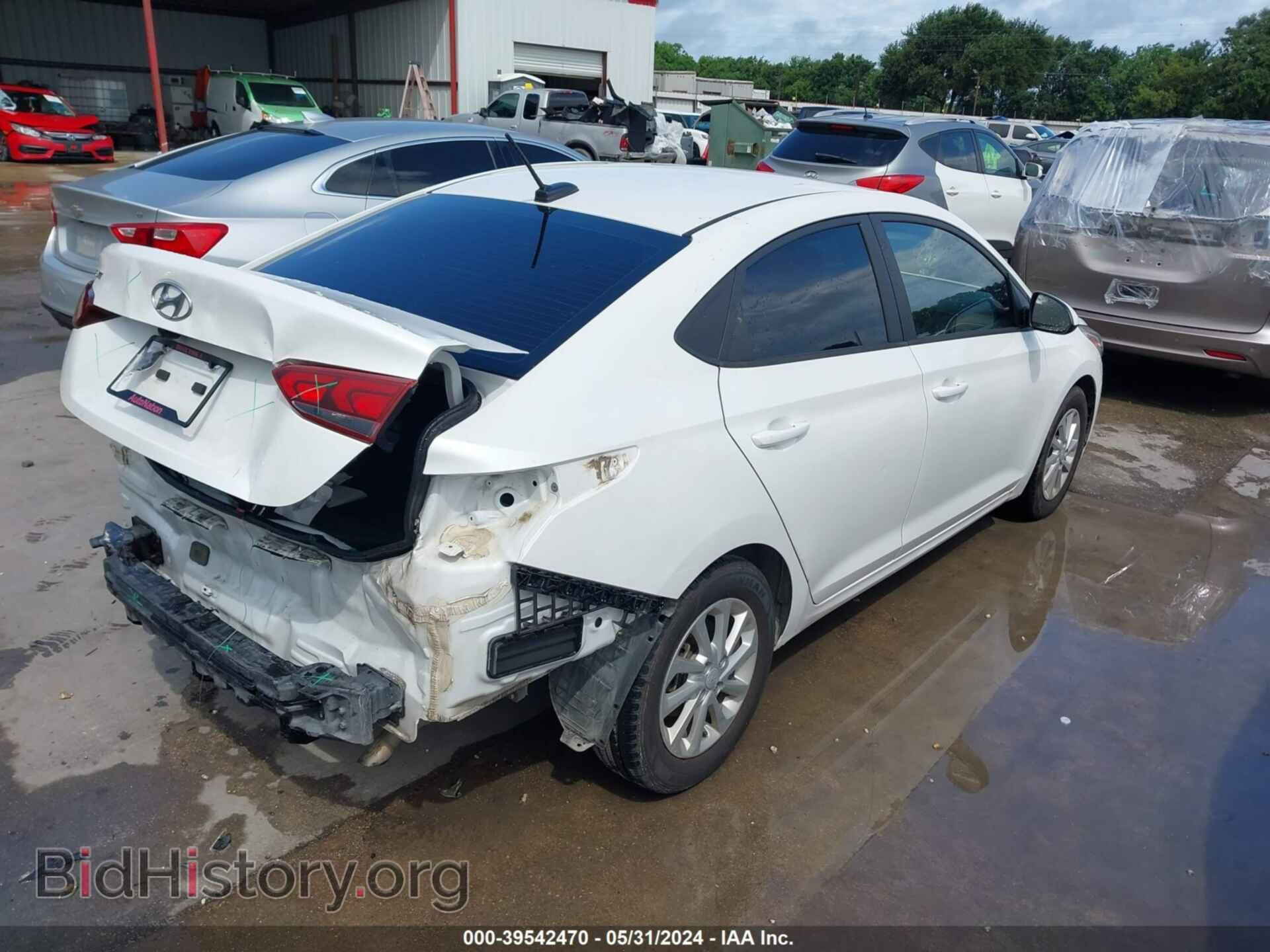 2018 HYUNDAI ACCENT - VIN: 3KPC24A32JE010643 - Фото 4
