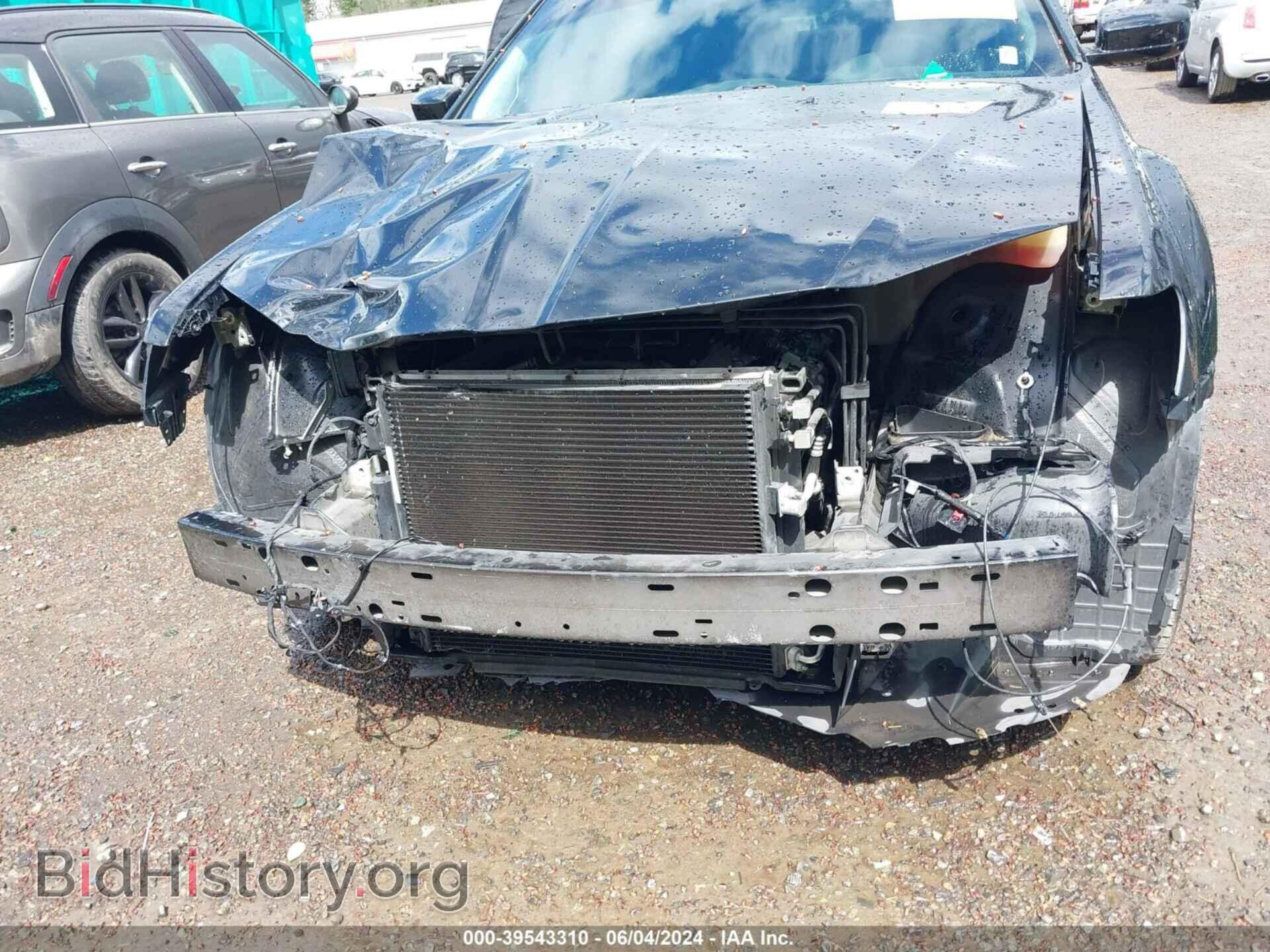 2018 CHRYSLER 300 - VIN: 2C3CCAAG7JH256241 - Фото 6