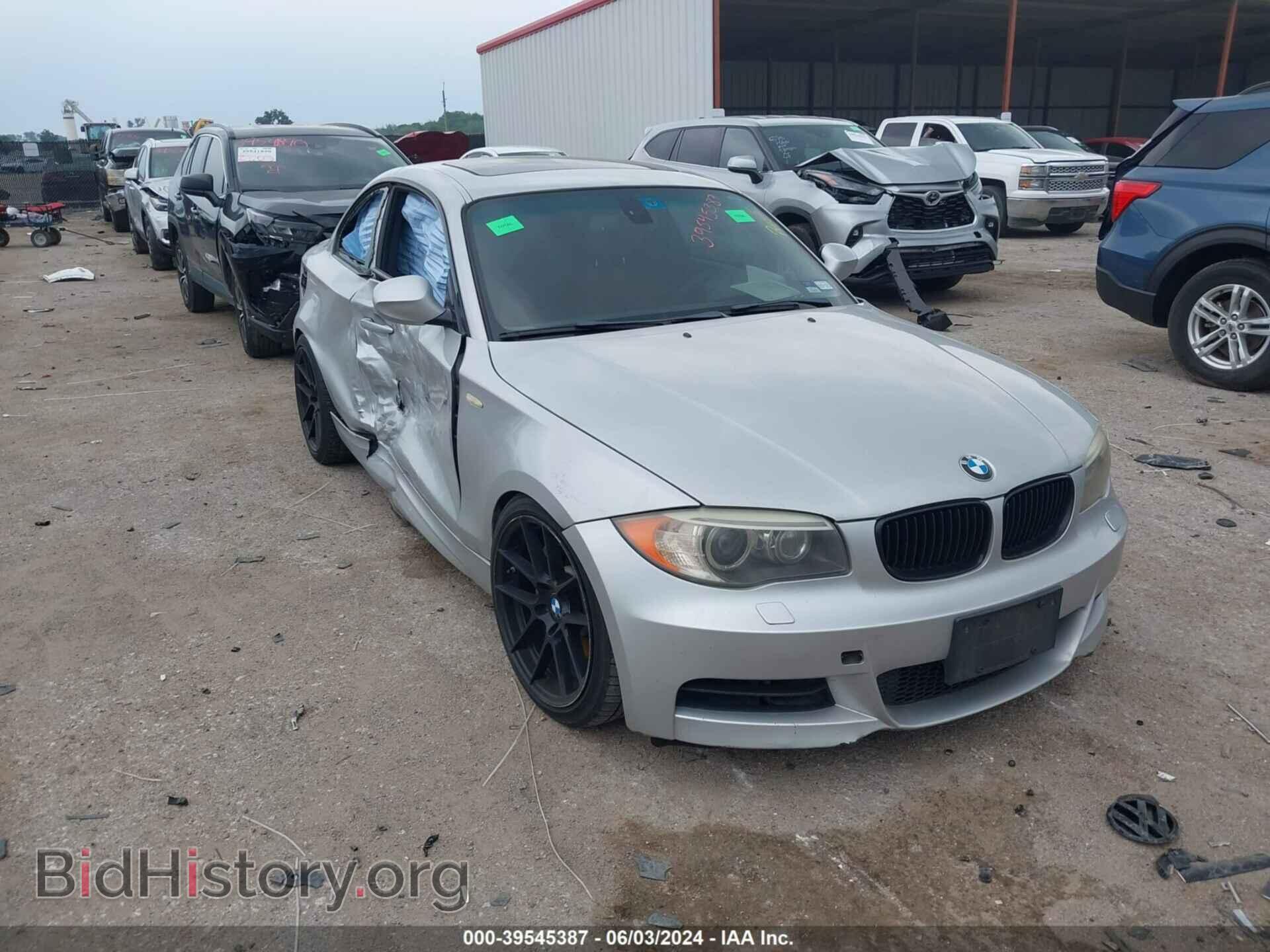 Photo WBAUC9C50CVM11634 - BMW 135I 2012