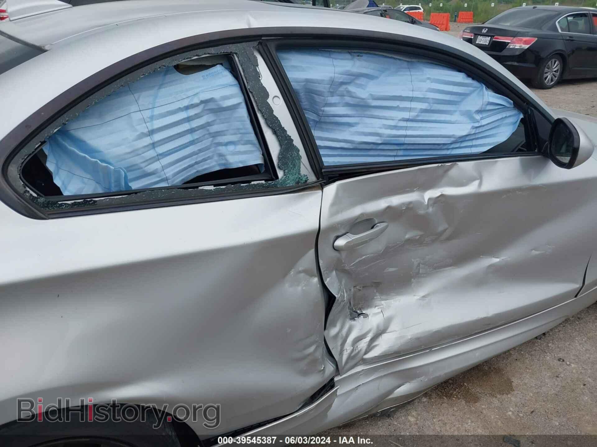 2012 BMW 135I - VIN: WBAUC9C50CVM11634 - Photo 6