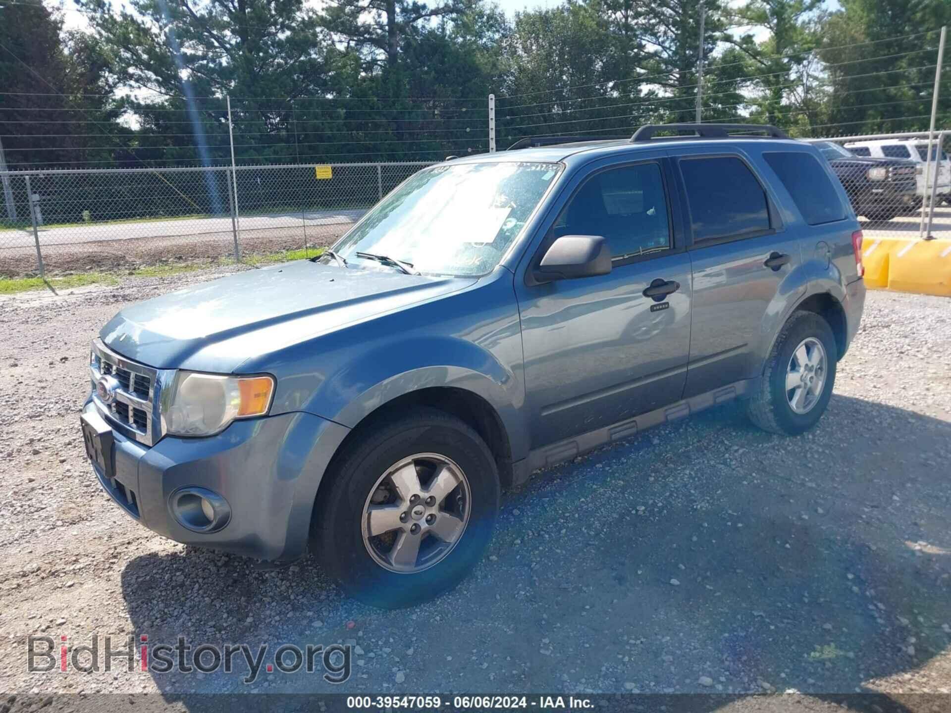 2011 FORD ESCAPE - VIN: 1FMCU0D78BKC58651 - Фото 2