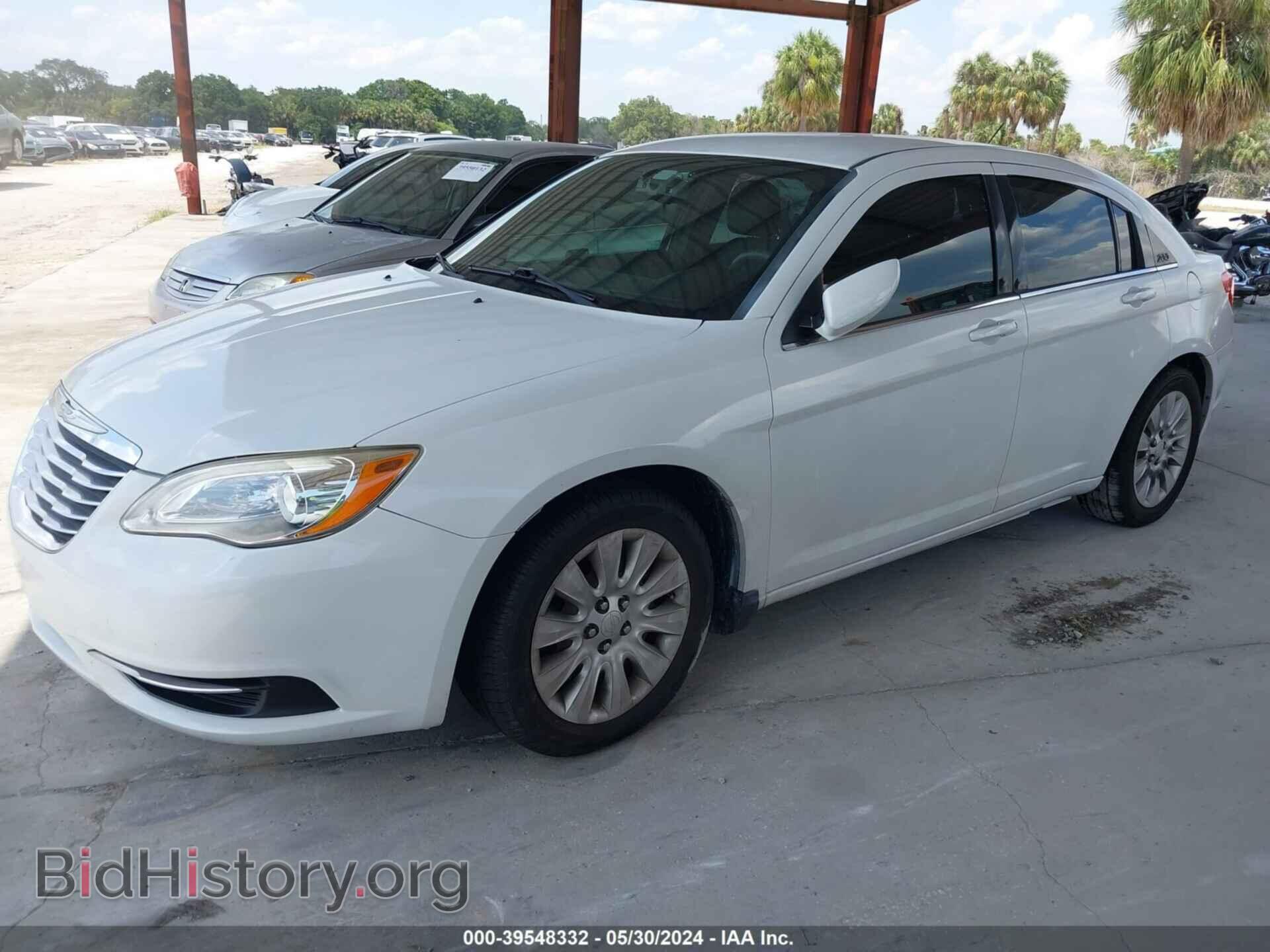 2013 CHRYSLER 200 - VIN: 1C3CCBAB6DN622650 - Фото 2