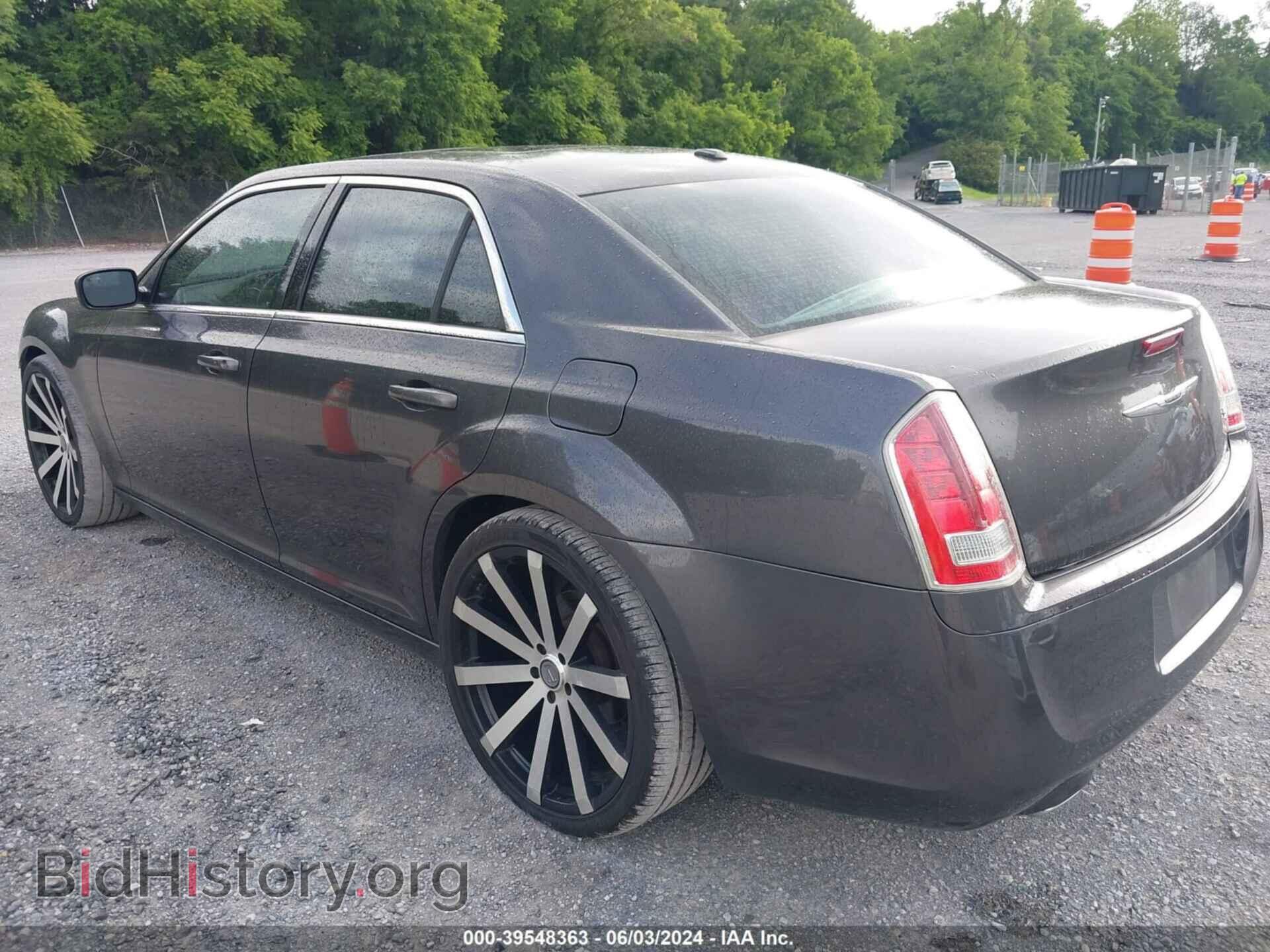 2013 CHRYSLER 300 - VIN: 2C3CCABT3DH591870 - Фото 3