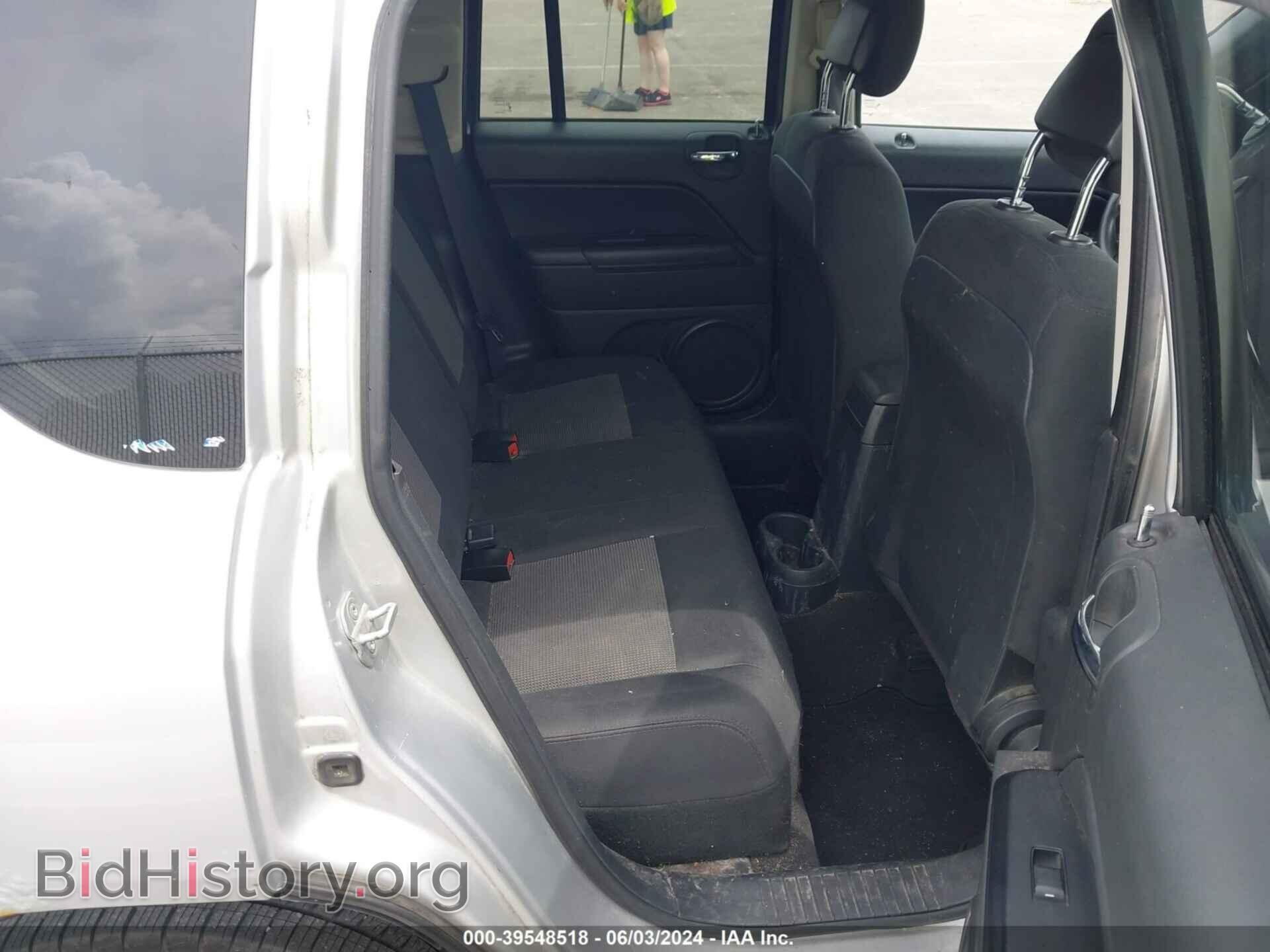 2011 JEEP COMPASS - VIN: 1J4NT1FBXBD255773 - Фото 8