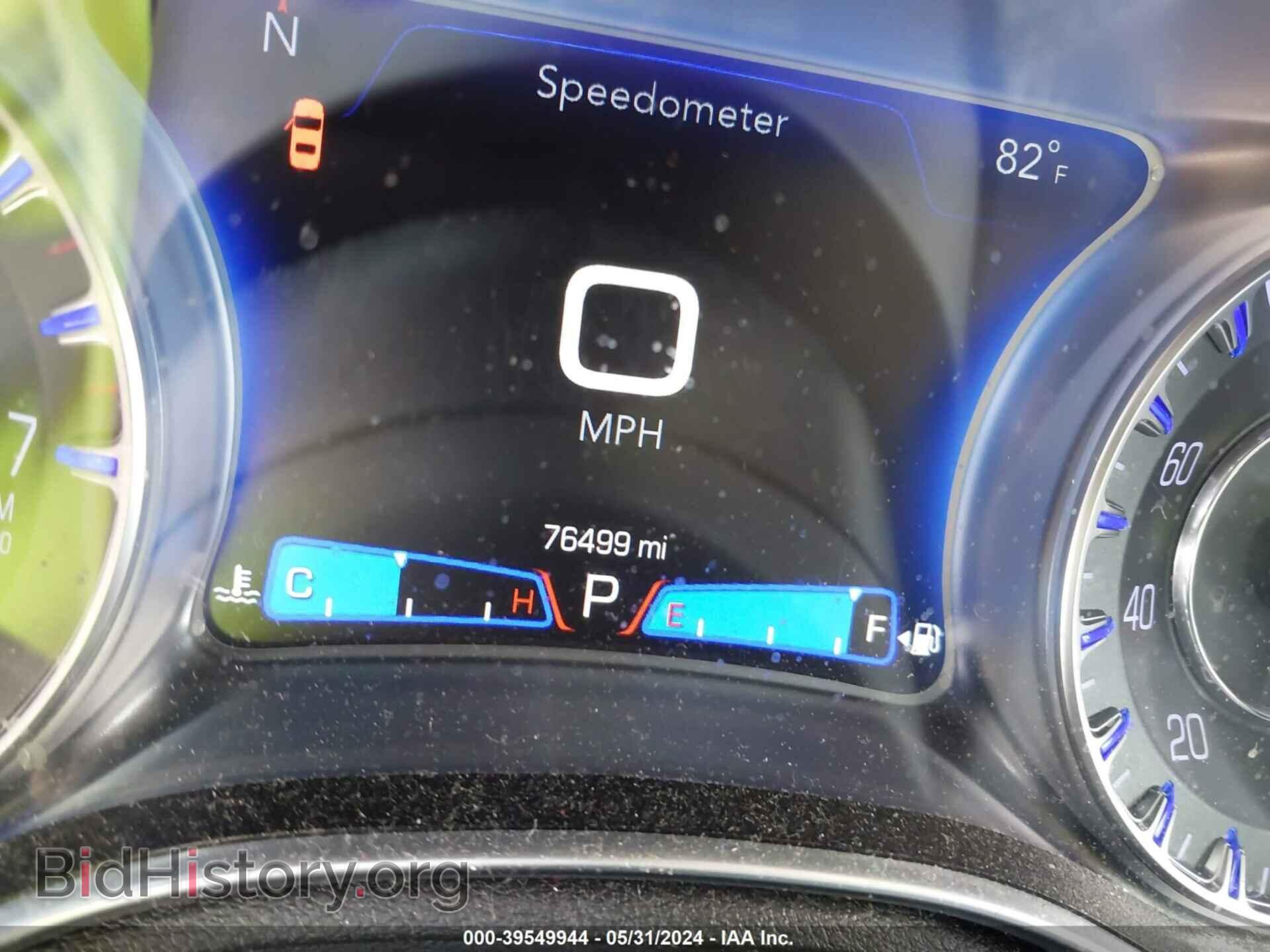 2019 CHRYSLER 300 - VIN: 2C3CCAAG0KH505593 - Фото 7