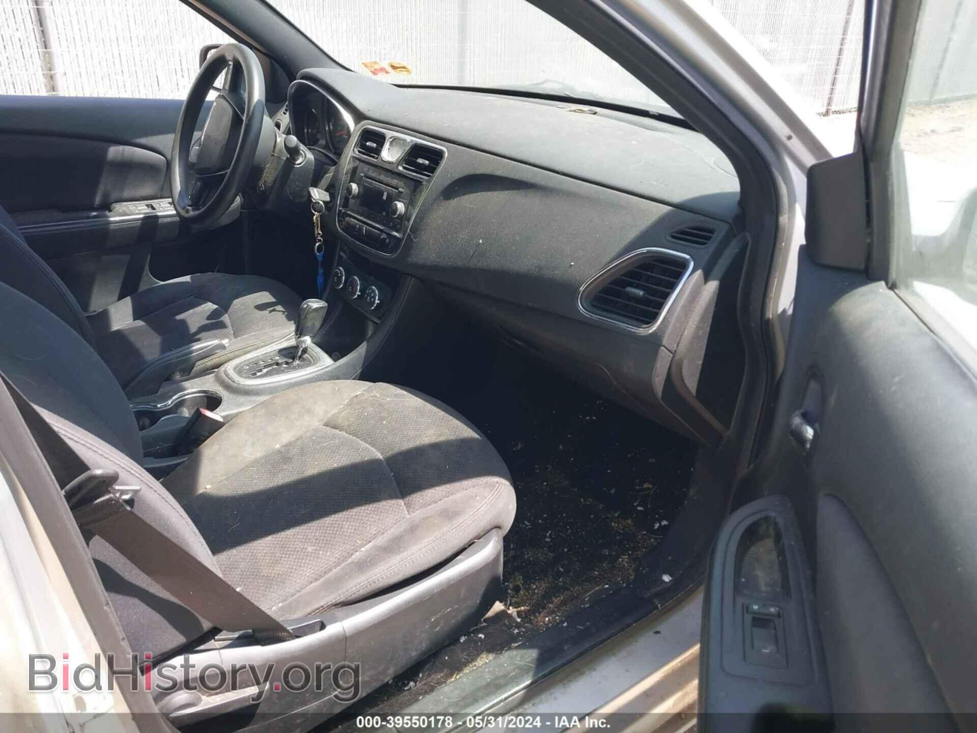 2012 CHRYSLER 200 - VIN: 1C3CCBAB3CN282596 - Фото 5