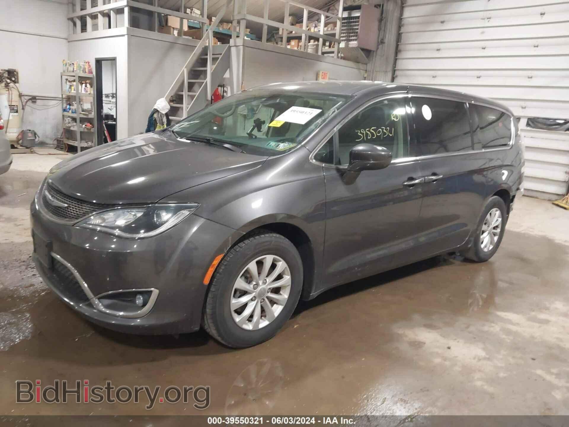 2019 CHRYSLER PACIFICA - VIN: 2C4RC1FG6KR652865 - Фото 2