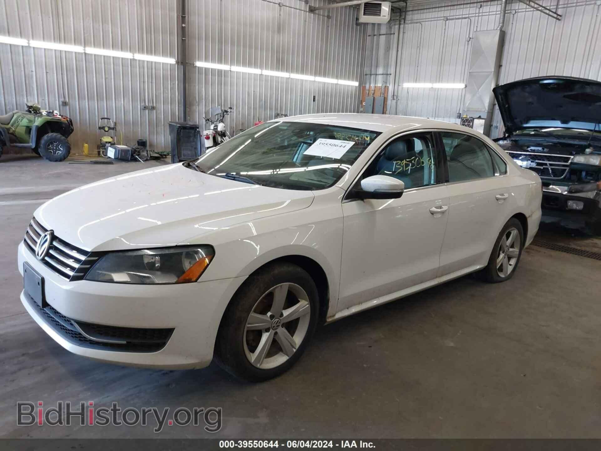 2014 VOLKSWAGEN PASSAT - VIN: 1VWBS7A33EC065657 - Фото 2