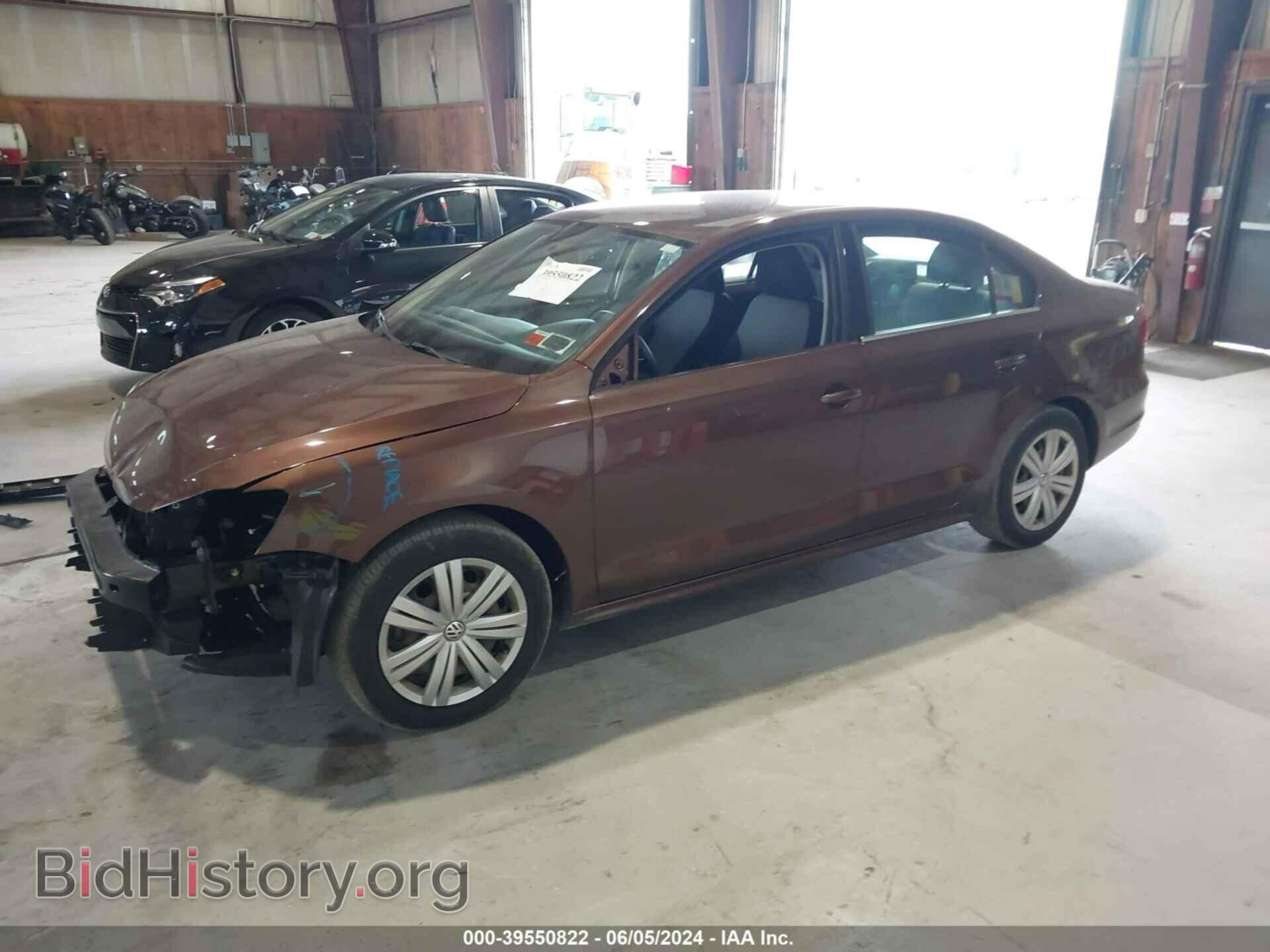 2017 VOLKSWAGEN JETTA - VIN: 3VW2B7AJ9HM390119 - Фото 2