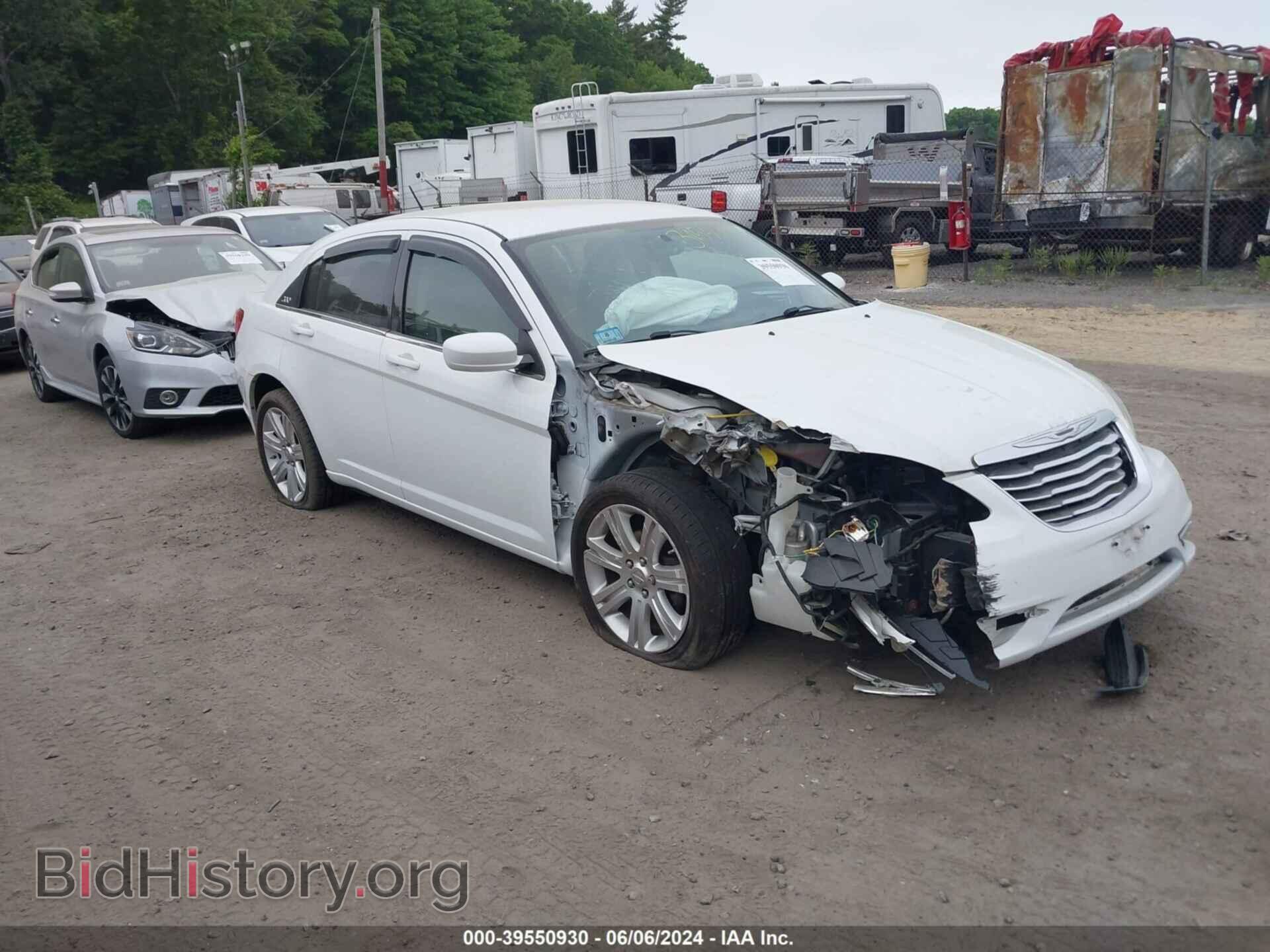 Фотография 1C3CCBBBXCN132046 - CHRYSLER 200 2012