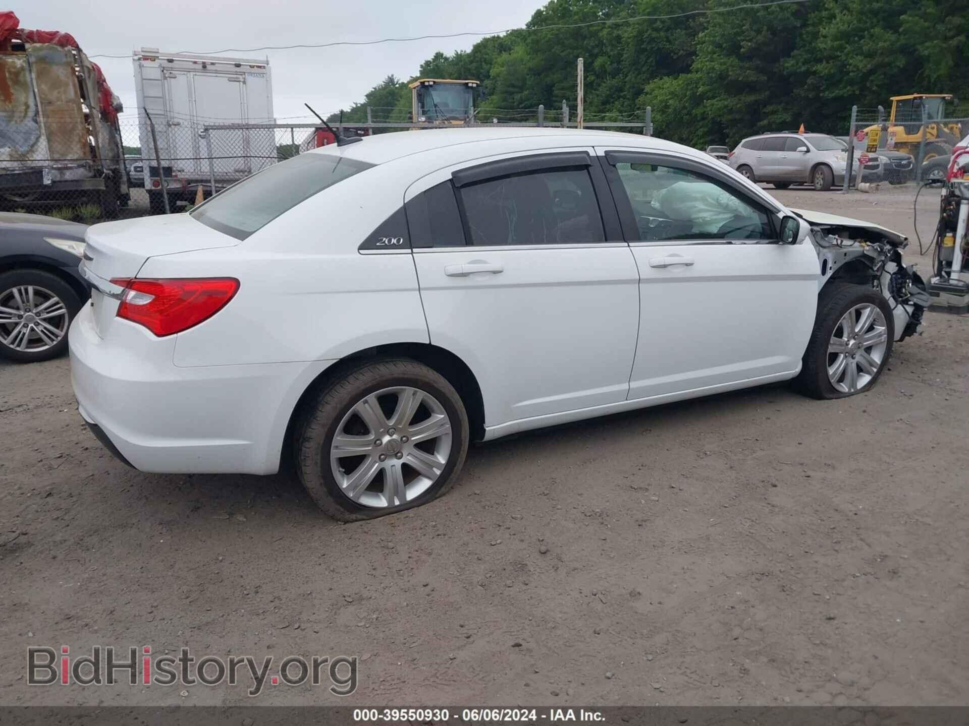 2012 CHRYSLER 200 - VIN: 1C3CCBBBXCN132046 - Фото 4
