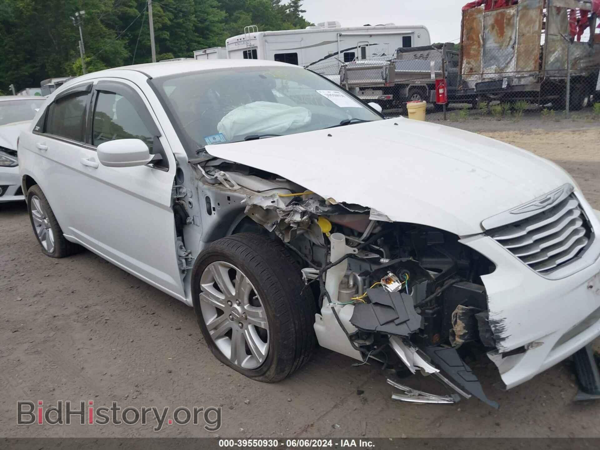 2012 CHRYSLER 200 - VIN: 1C3CCBBBXCN132046 - Фото 6