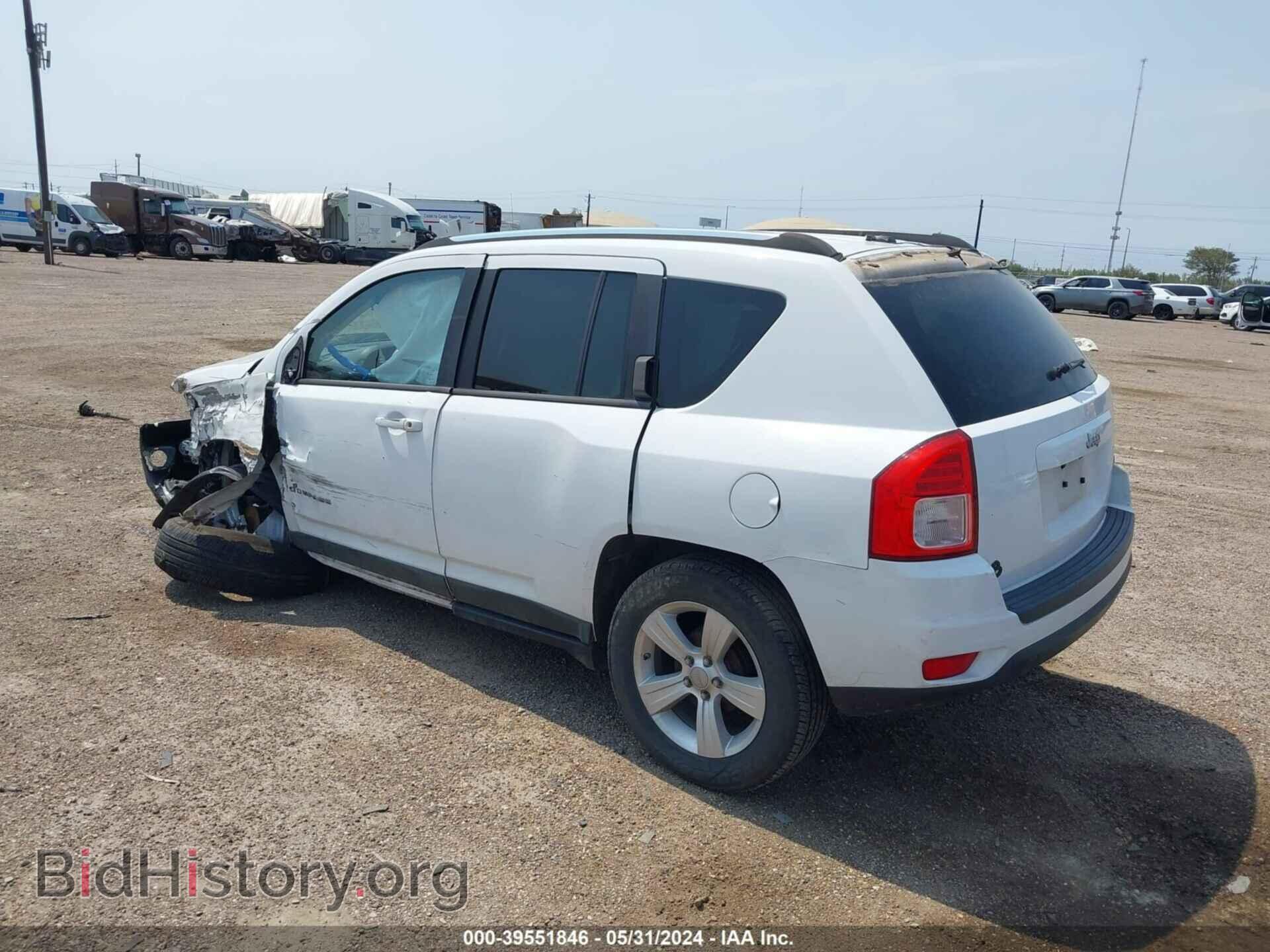 2011 JEEP COMPASS - VIN: 1J4NT1FBXBD224717 - Фото 3