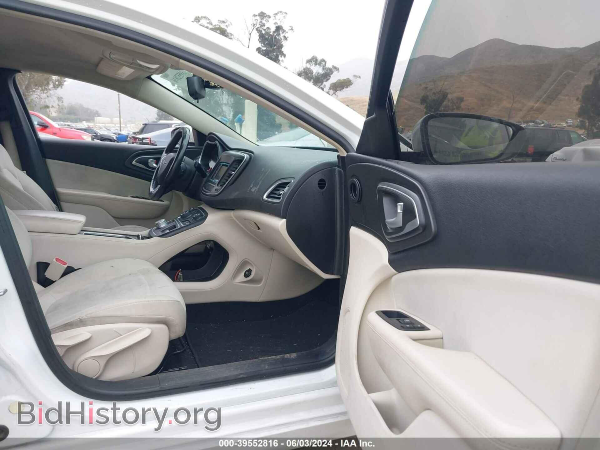 2016 CHRYSLER 200 - VIN: 1C3CCCAB2GN164941 - Фото 5