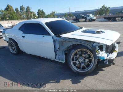 2023 Dodge CHALLENGER R/T Scat Pack Widebody, белый — VIN 2C3CDZFJ6PH590771, IAAI