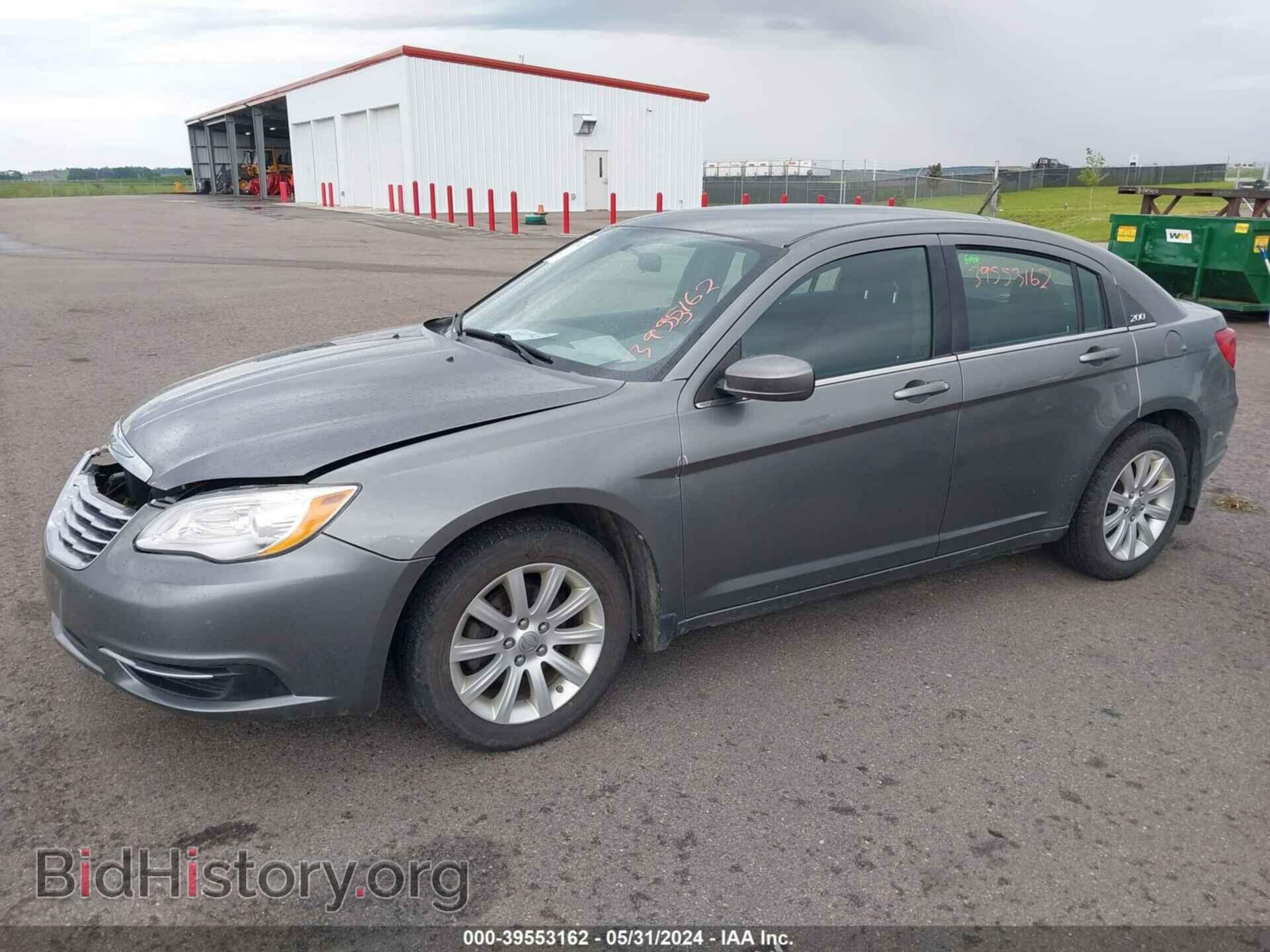 2013 CHRYSLER 200 - VIN: 1C3CCBBBXDN612153 - Фото 2