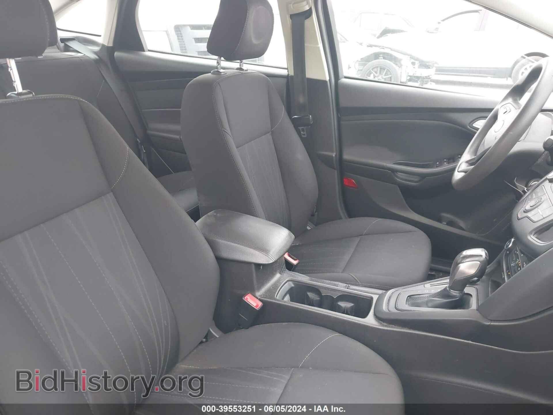 2016 FORD FOCUS - VIN: 1FADP3F2XGL229985 - Фото 5