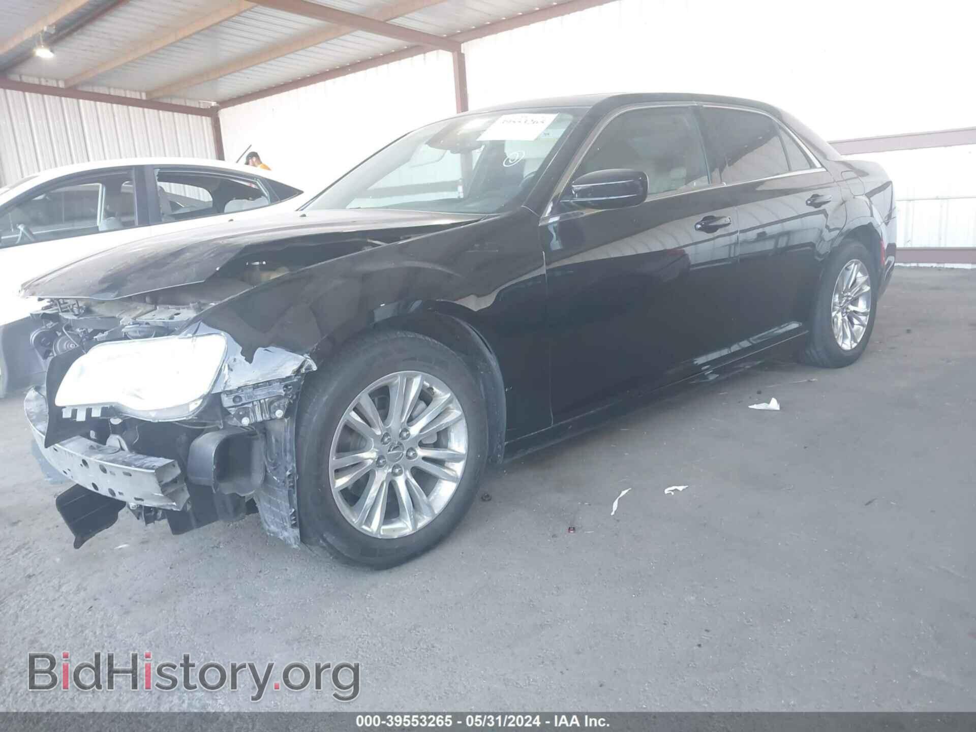 2017 CHRYSLER 300 - VIN: 2C3CCAAG1HH662106 - Фото 2