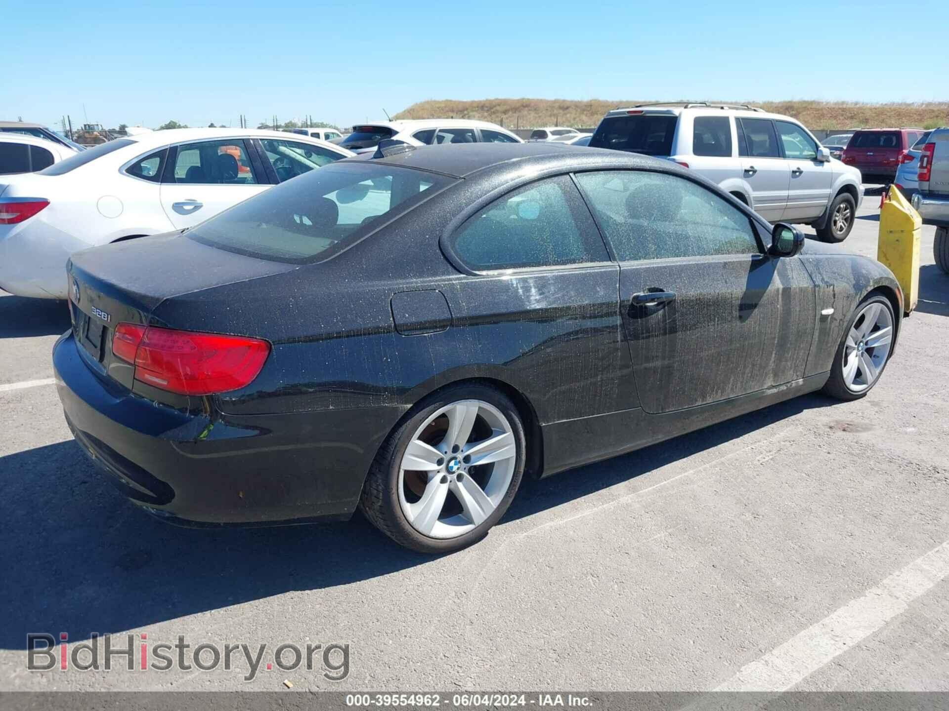 2011 BMW 328I - VIN: WBAKE5C56BE573048 - Фото 4