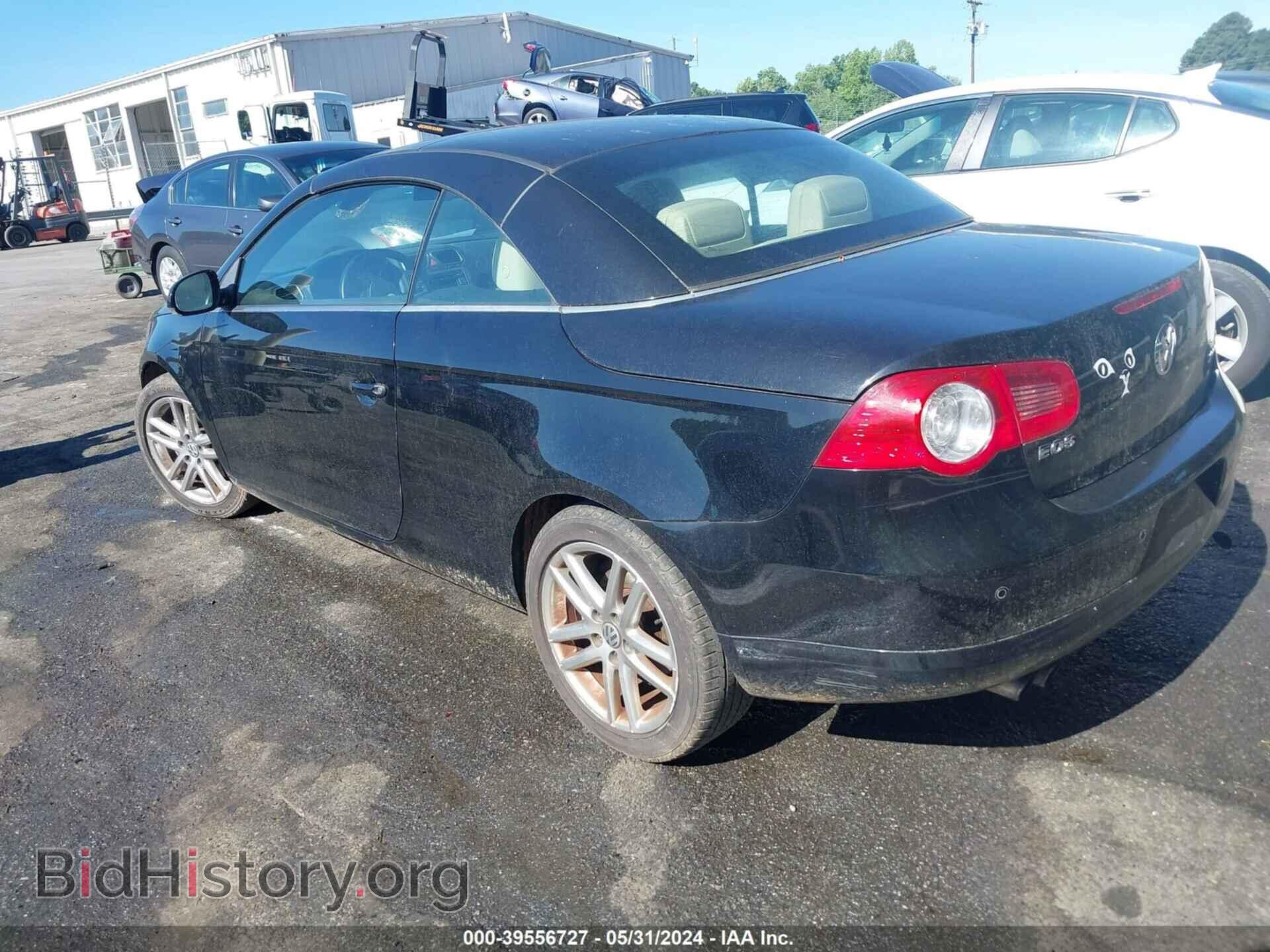 2008 VOLKSWAGEN EOS - VIN: WVWFA71F78V037273 - Фото 3
