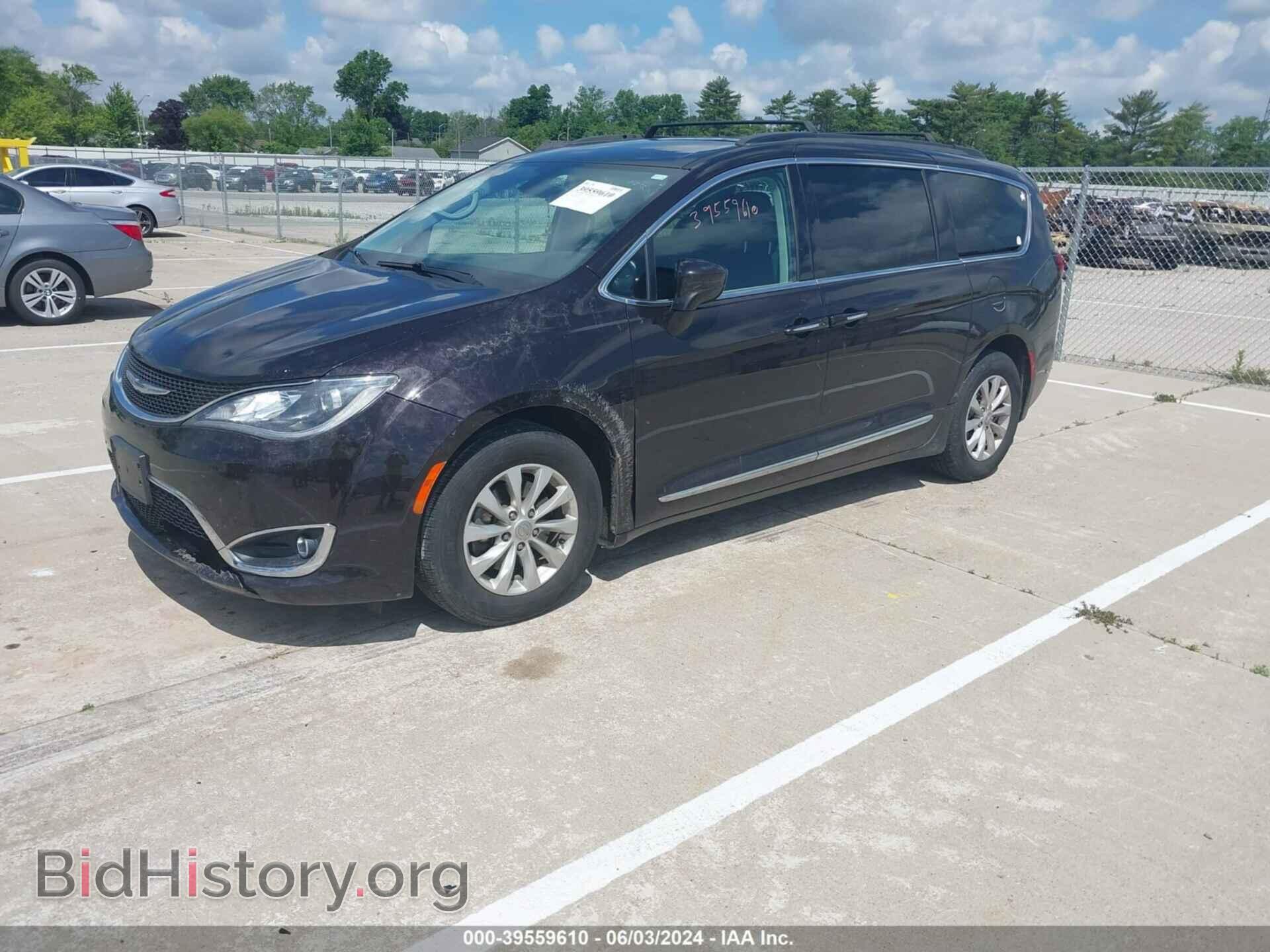 2017 CHRYSLER PACIFICA - VIN: 2C4RC1BG2HR795083 - Photo 2